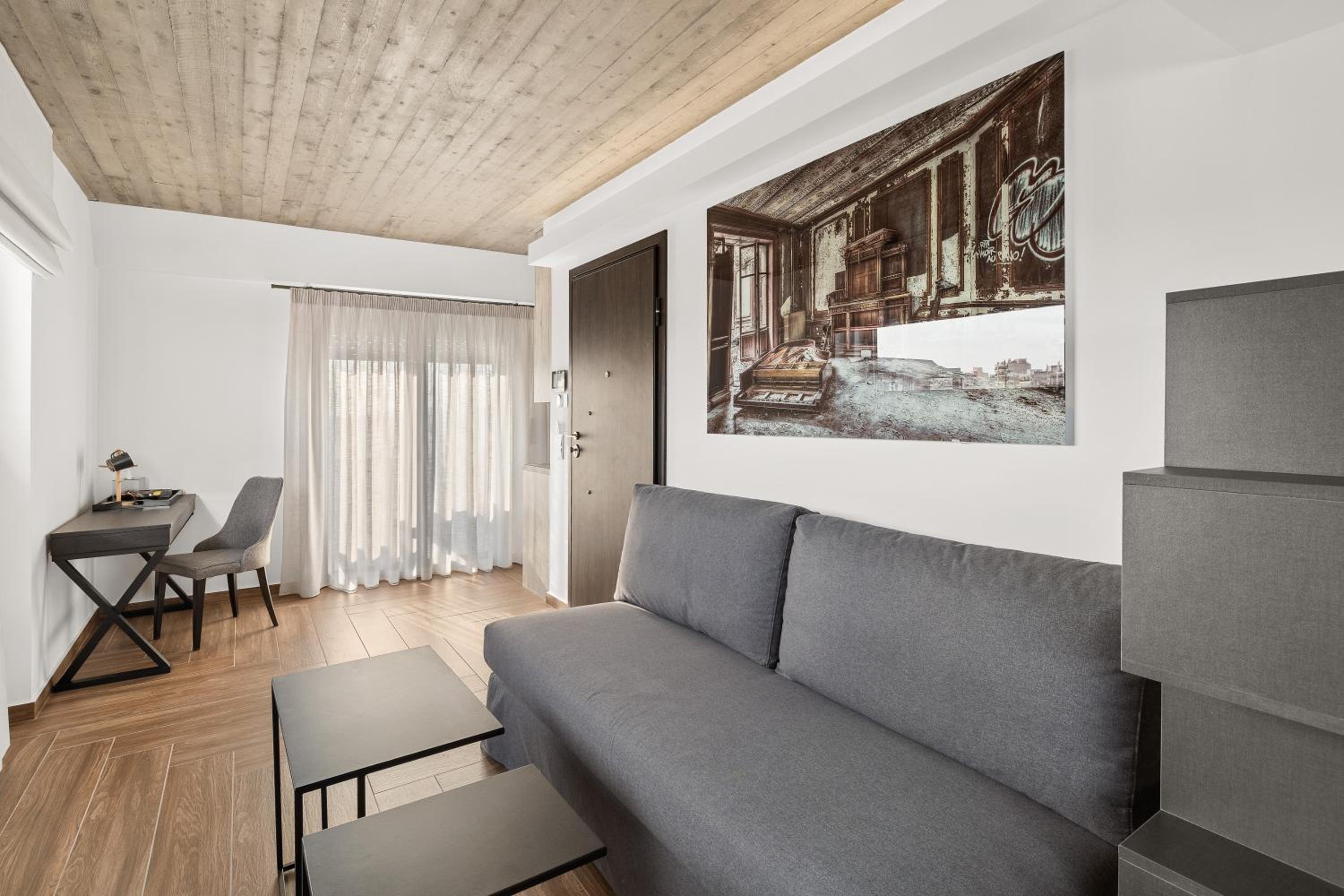 ATHENIAN VIEW LOFT