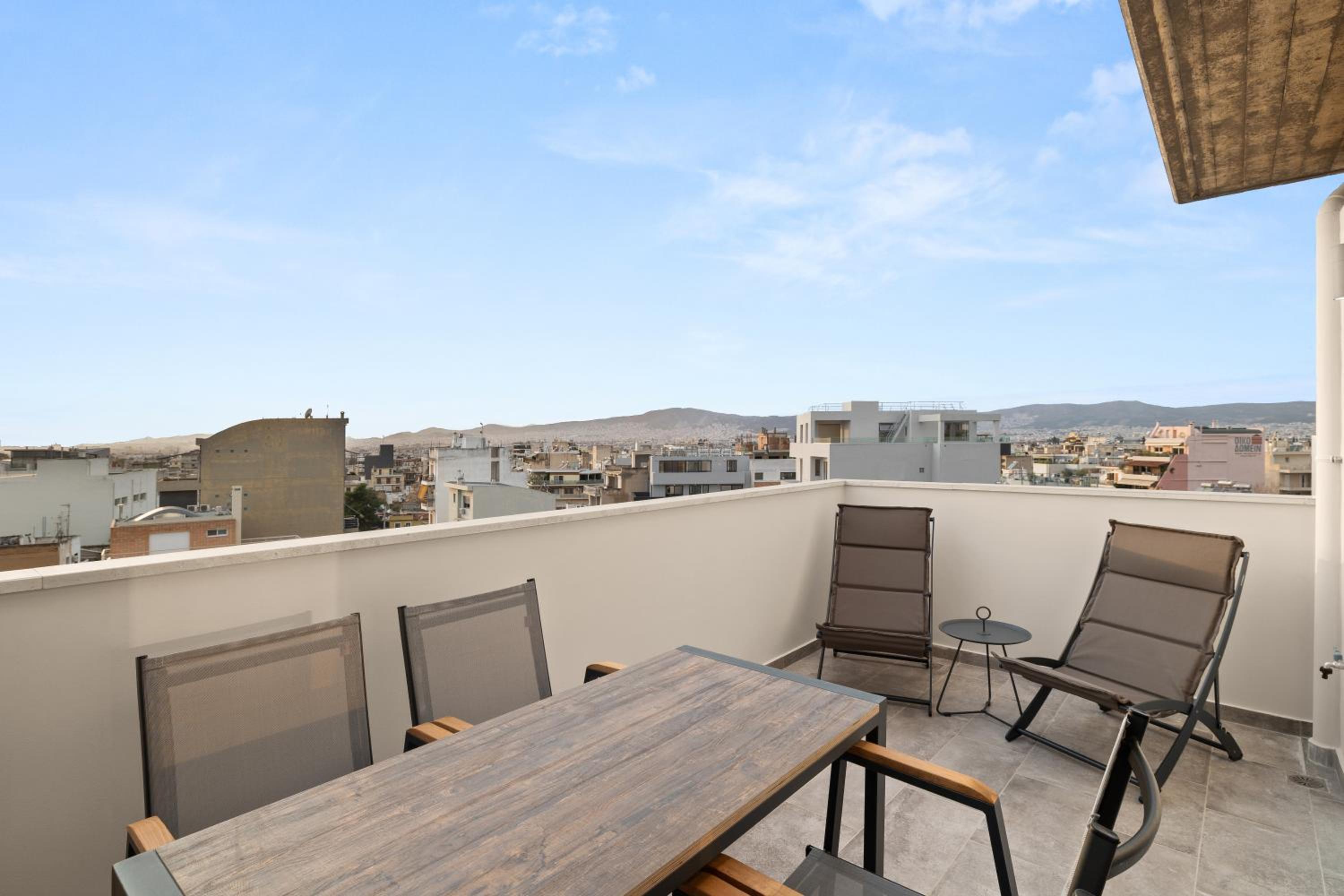ATHENIAN VIEW LOFT