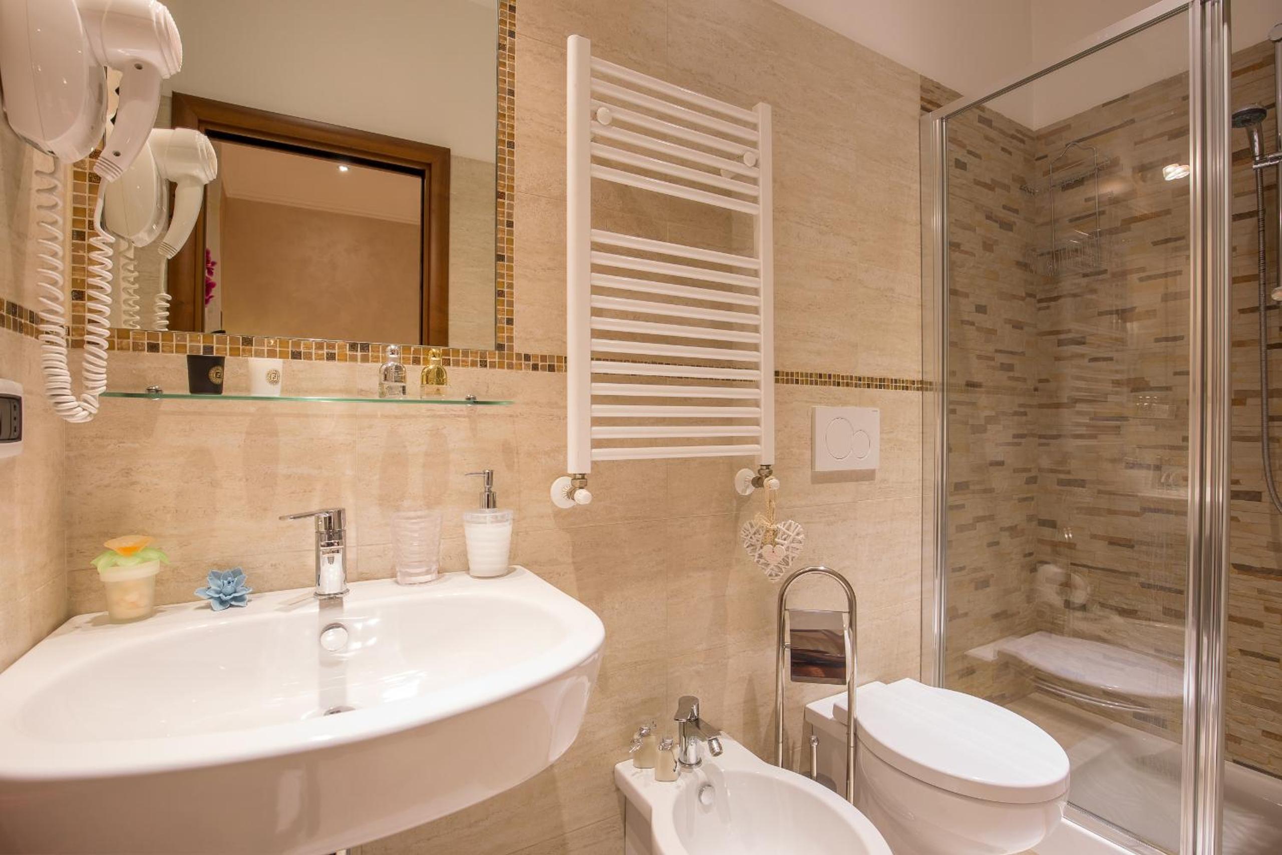 Starry Rome Guest House