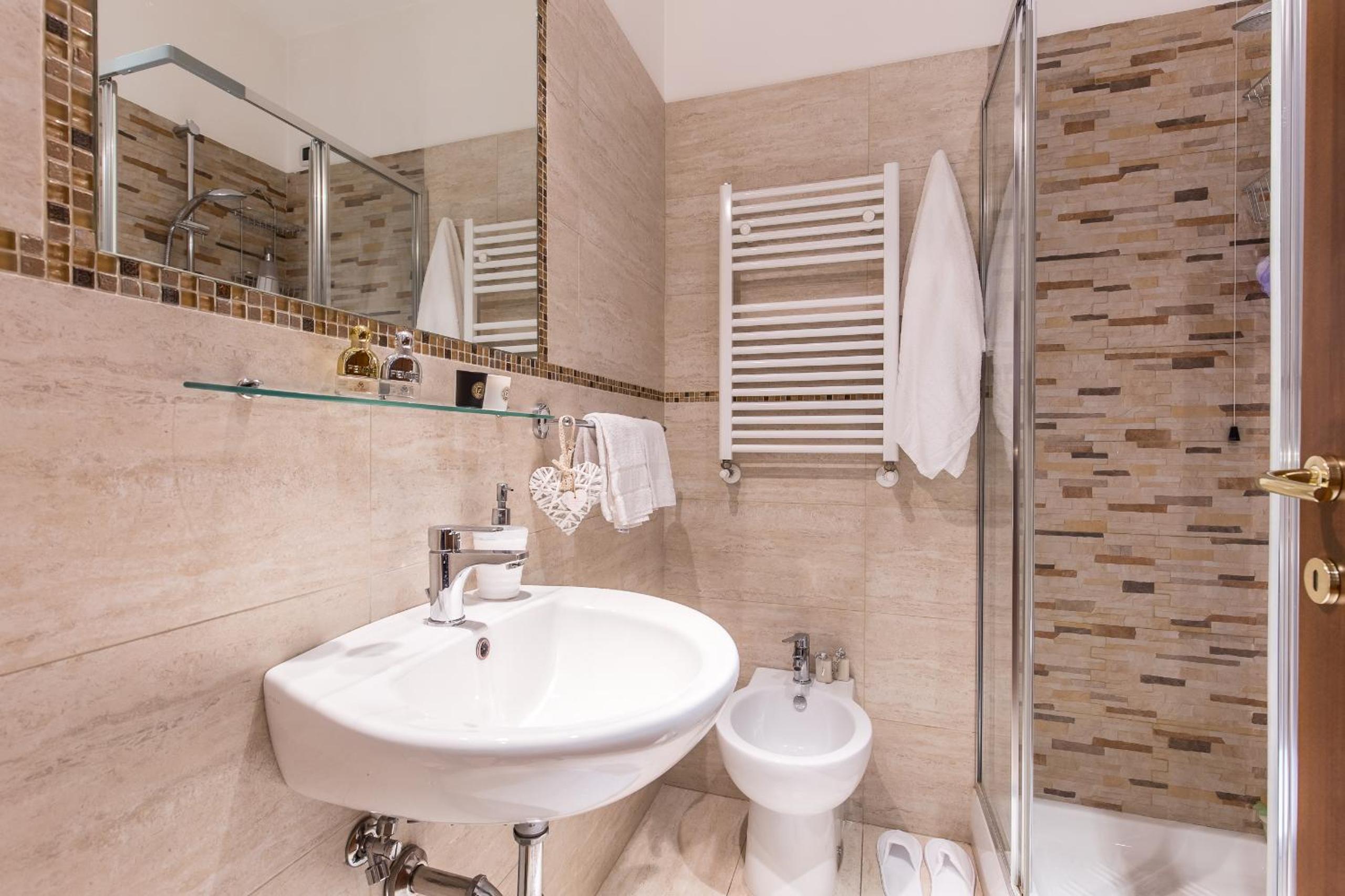 Starry Rome Guest House
