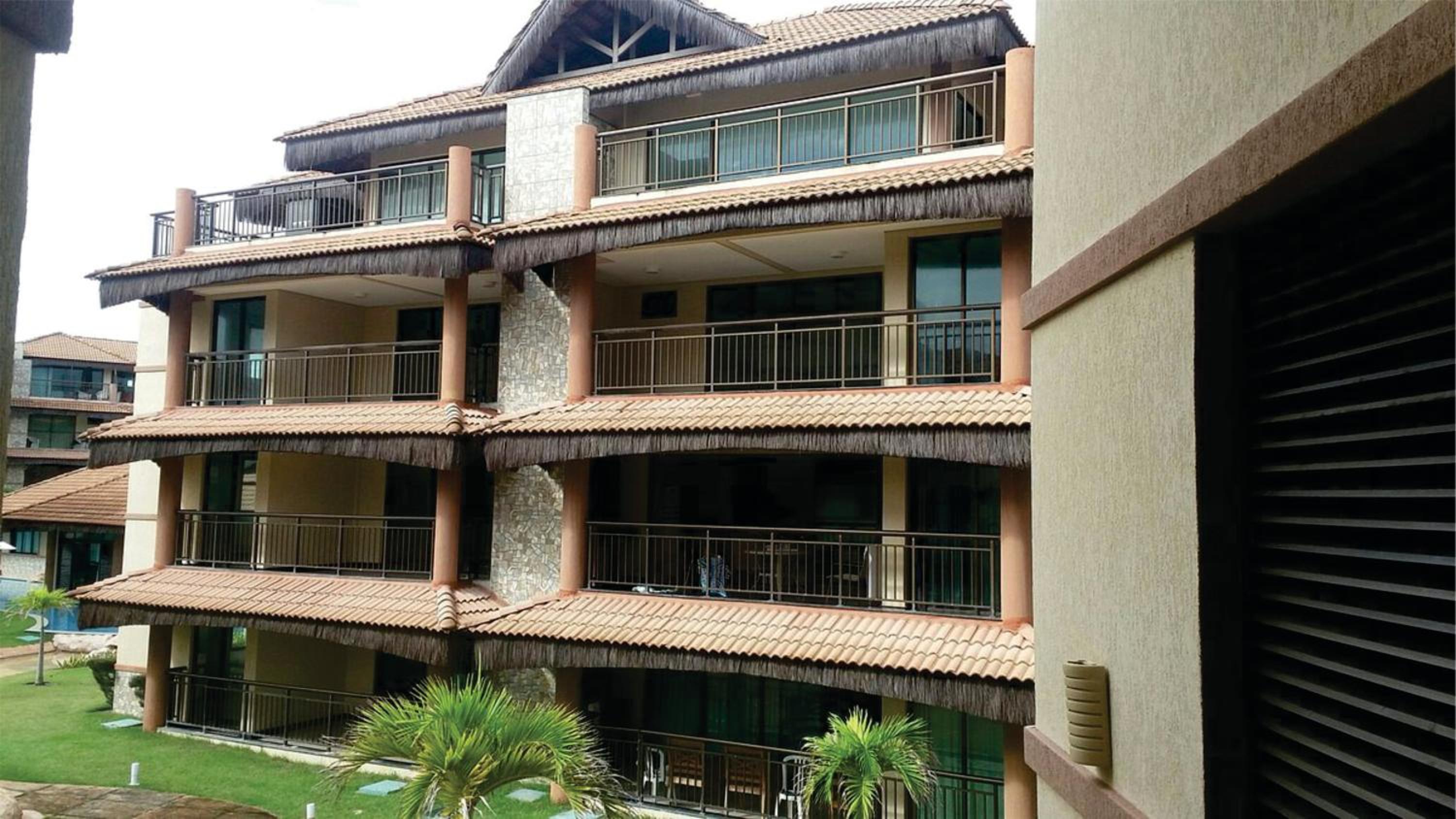 Riviera Beach Place And Manhattan Golf Residence Up to 6 Adults and 3 Children