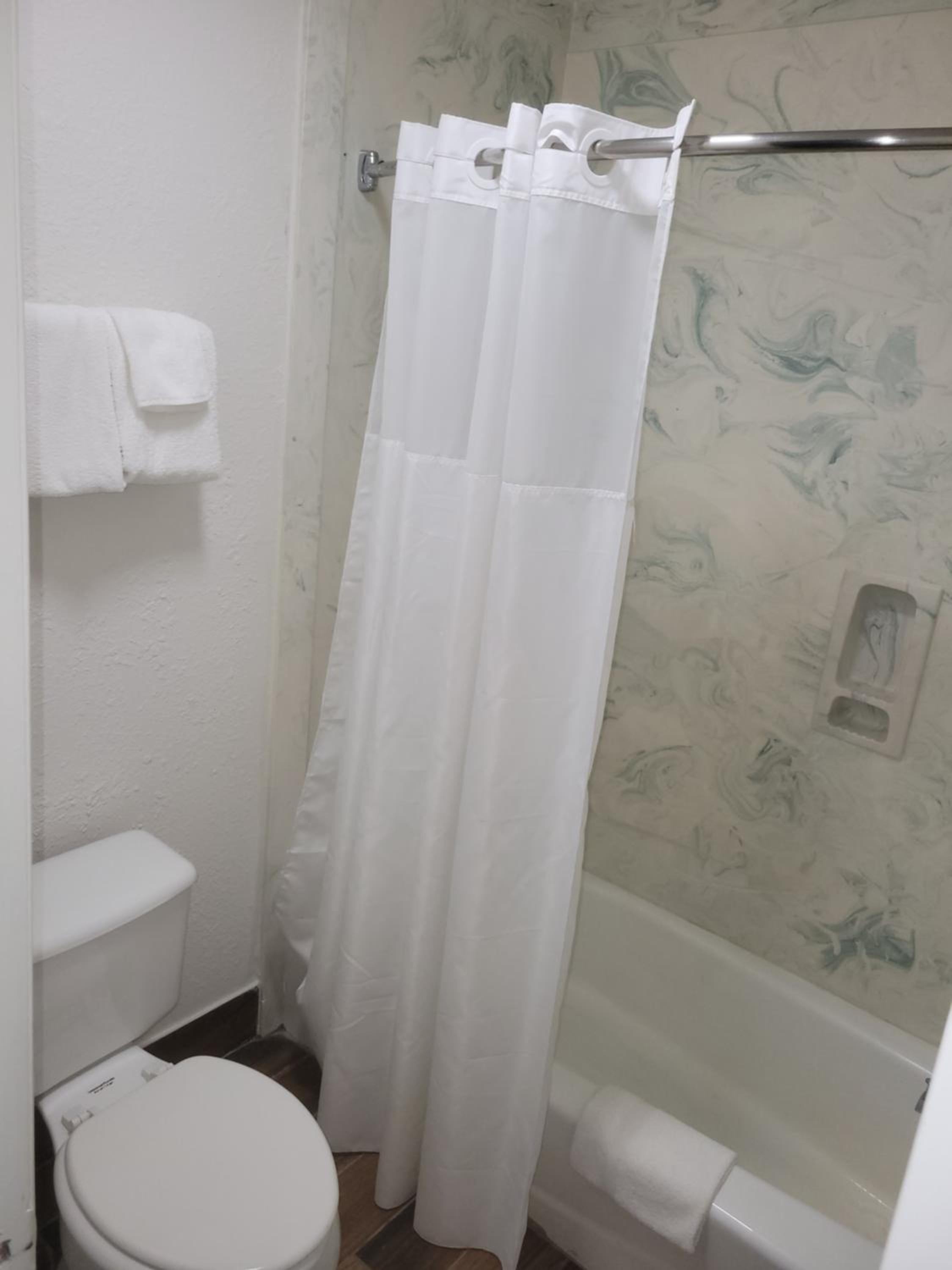 Executive Inn  Suites Cuero - Property Image 5