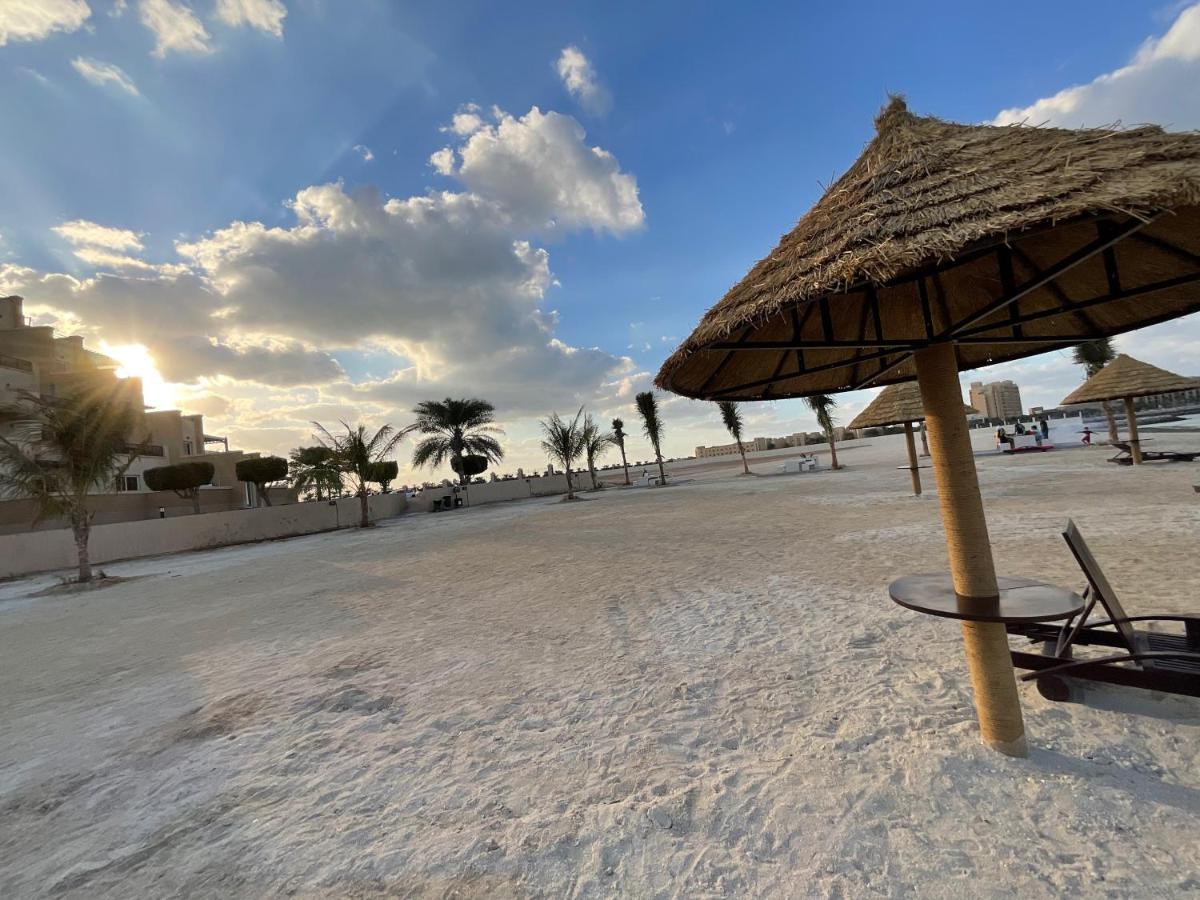 Lovely 1 bedroom holiday home on the beach