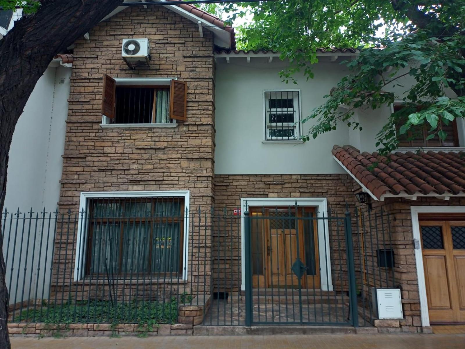 Hostel Casteleyhost