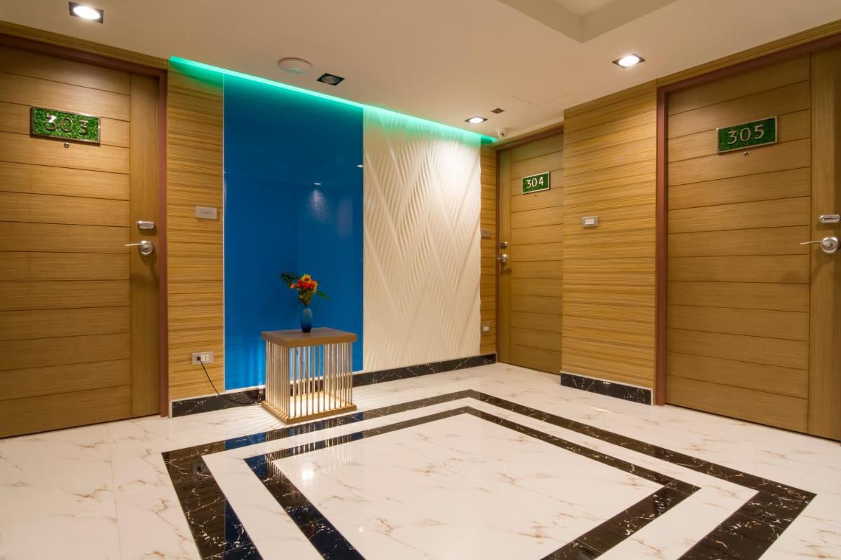 hotel reception