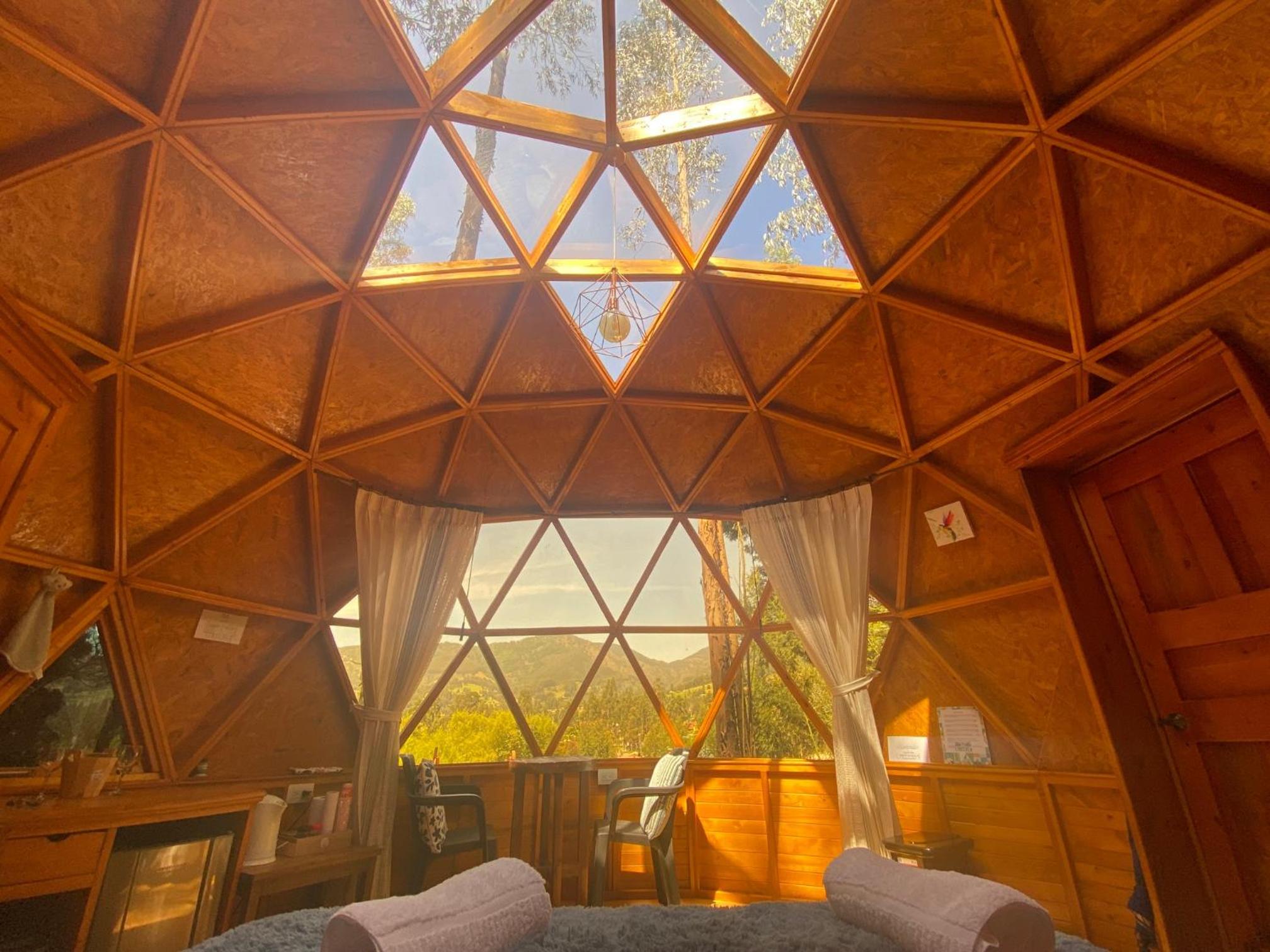 Libélula Glamping con jacuzzi view 3