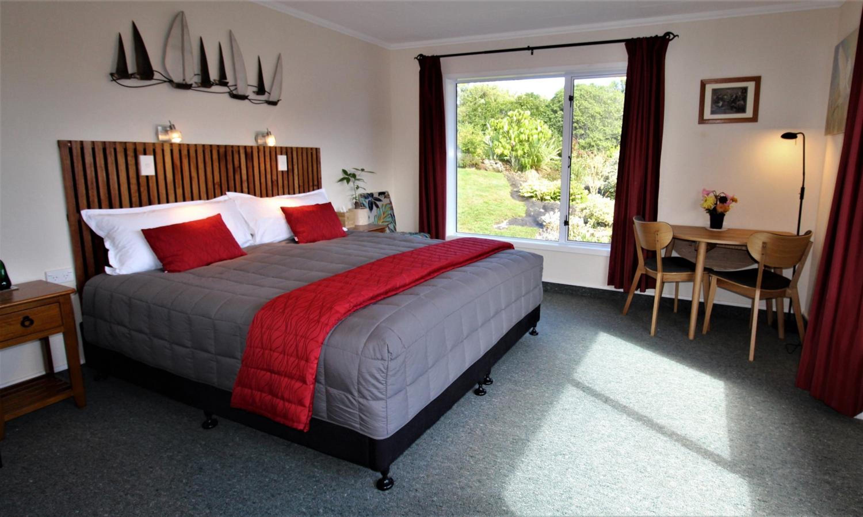Labyrinth Gardens Guest House view 3
