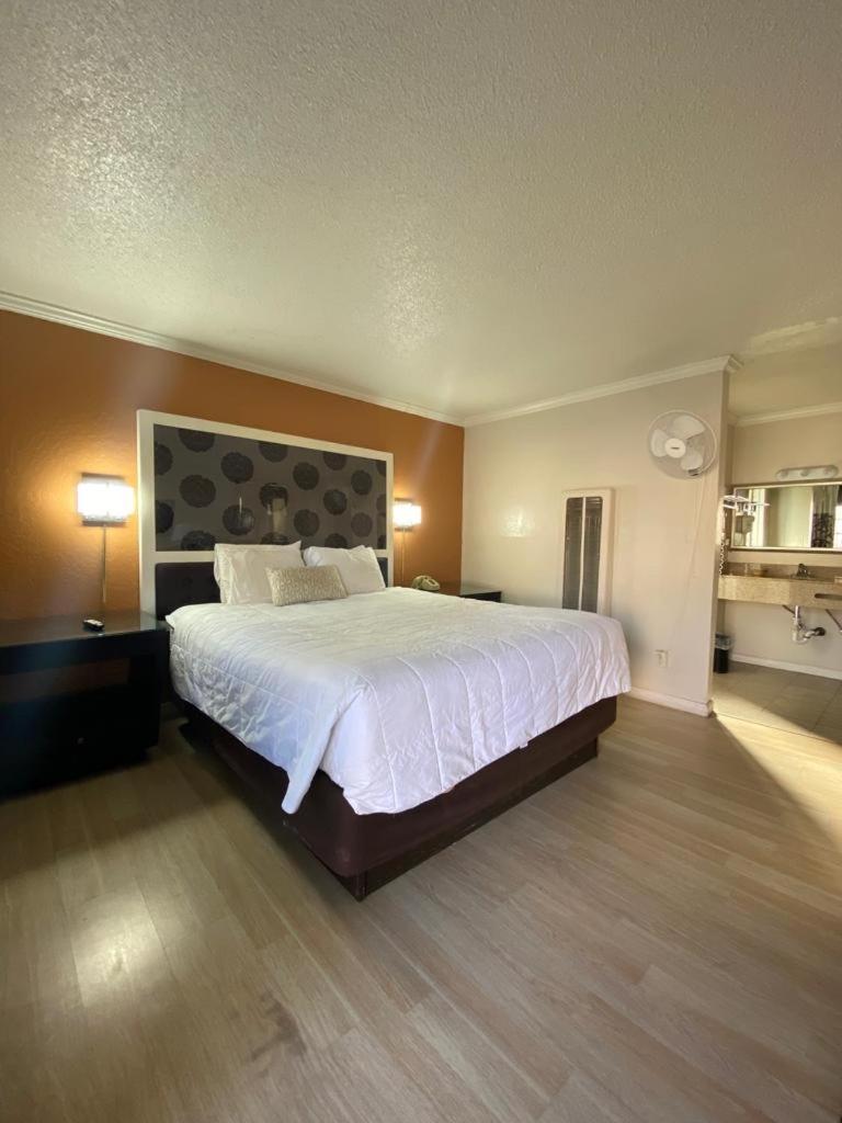 Lake Tahoe Vacations - Budget INN At The Heavenly Gondola - Property Image 68
