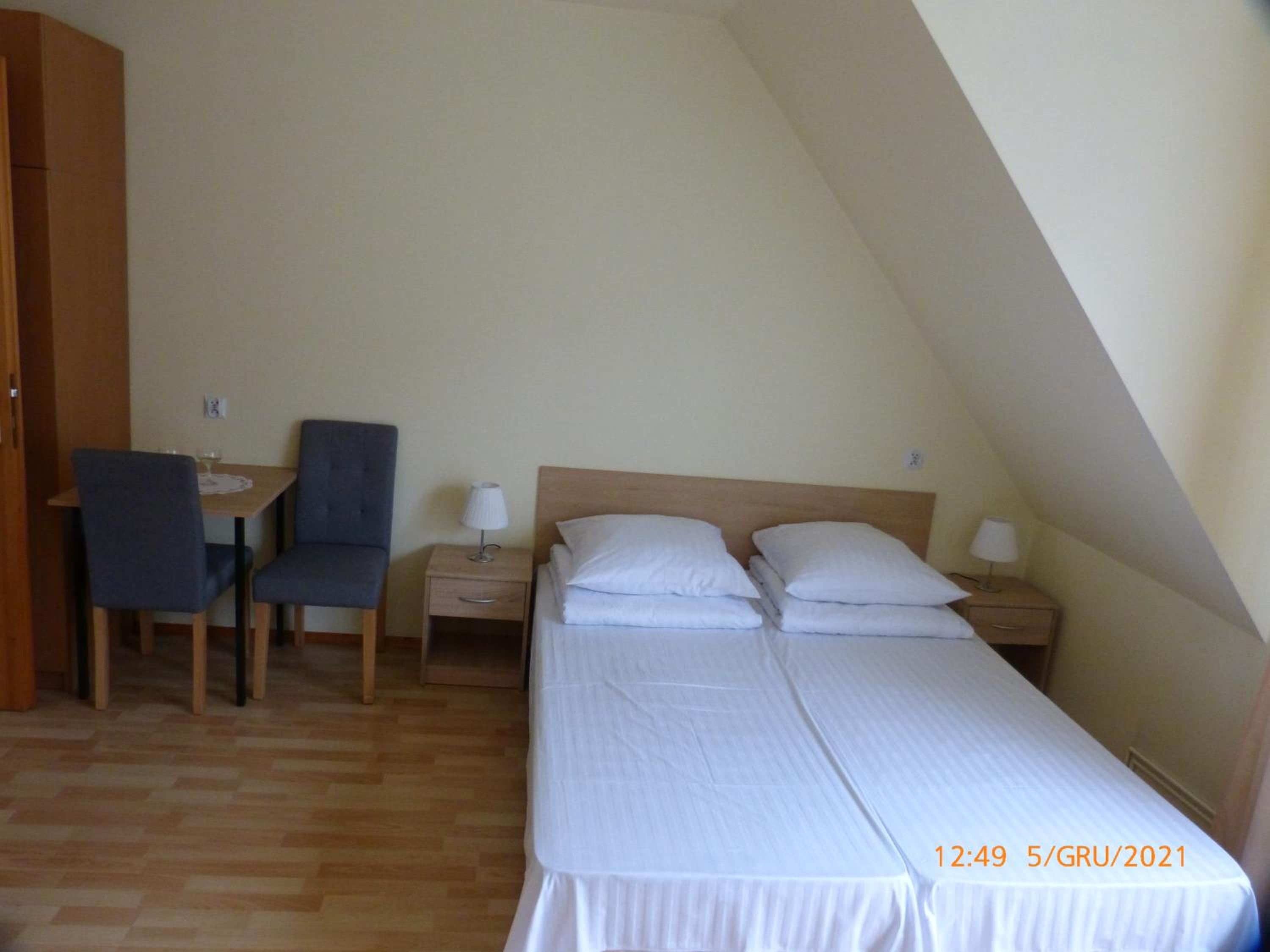 Photo 32