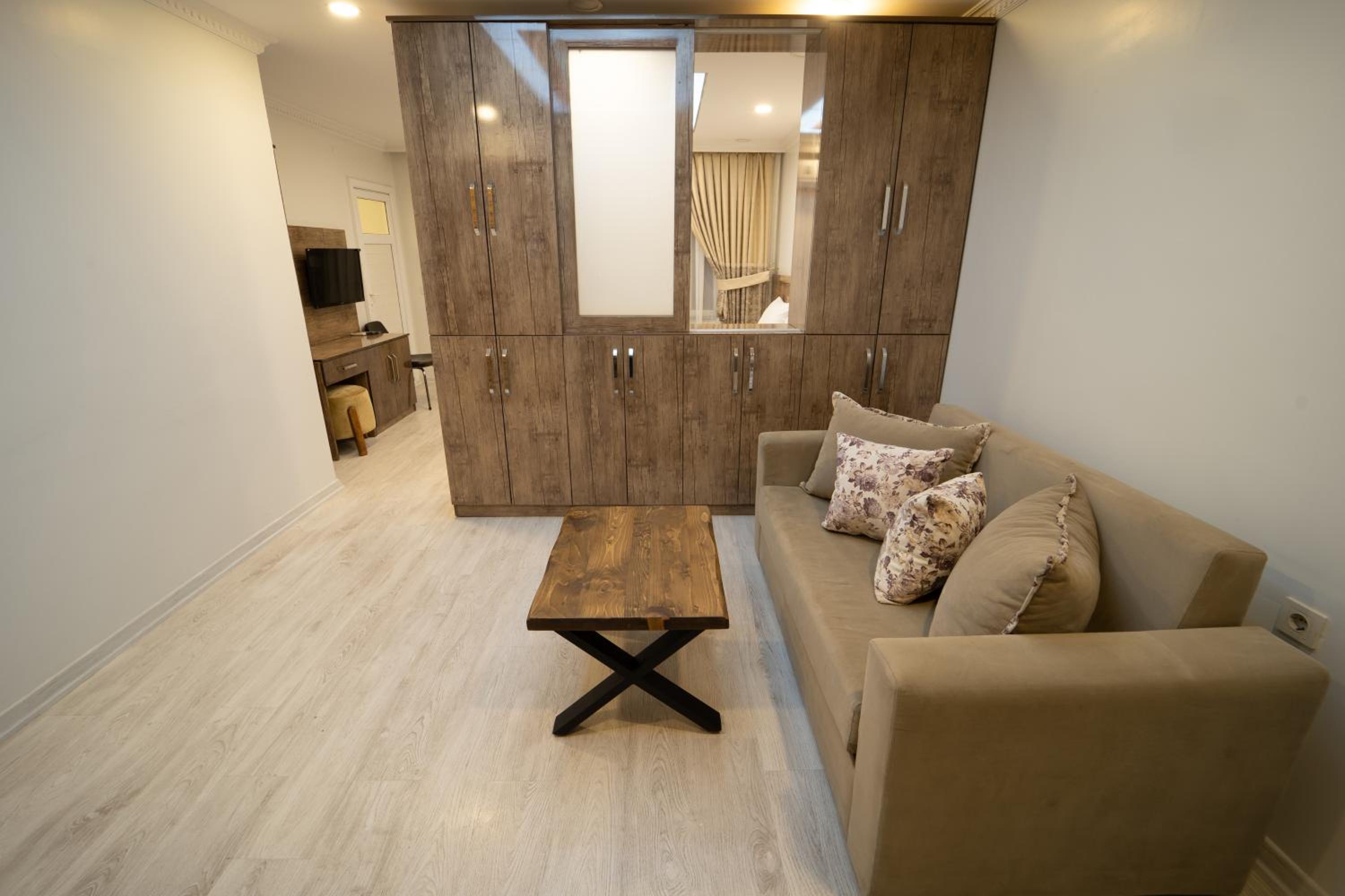 Zin Hotel İstanbul - Image 12