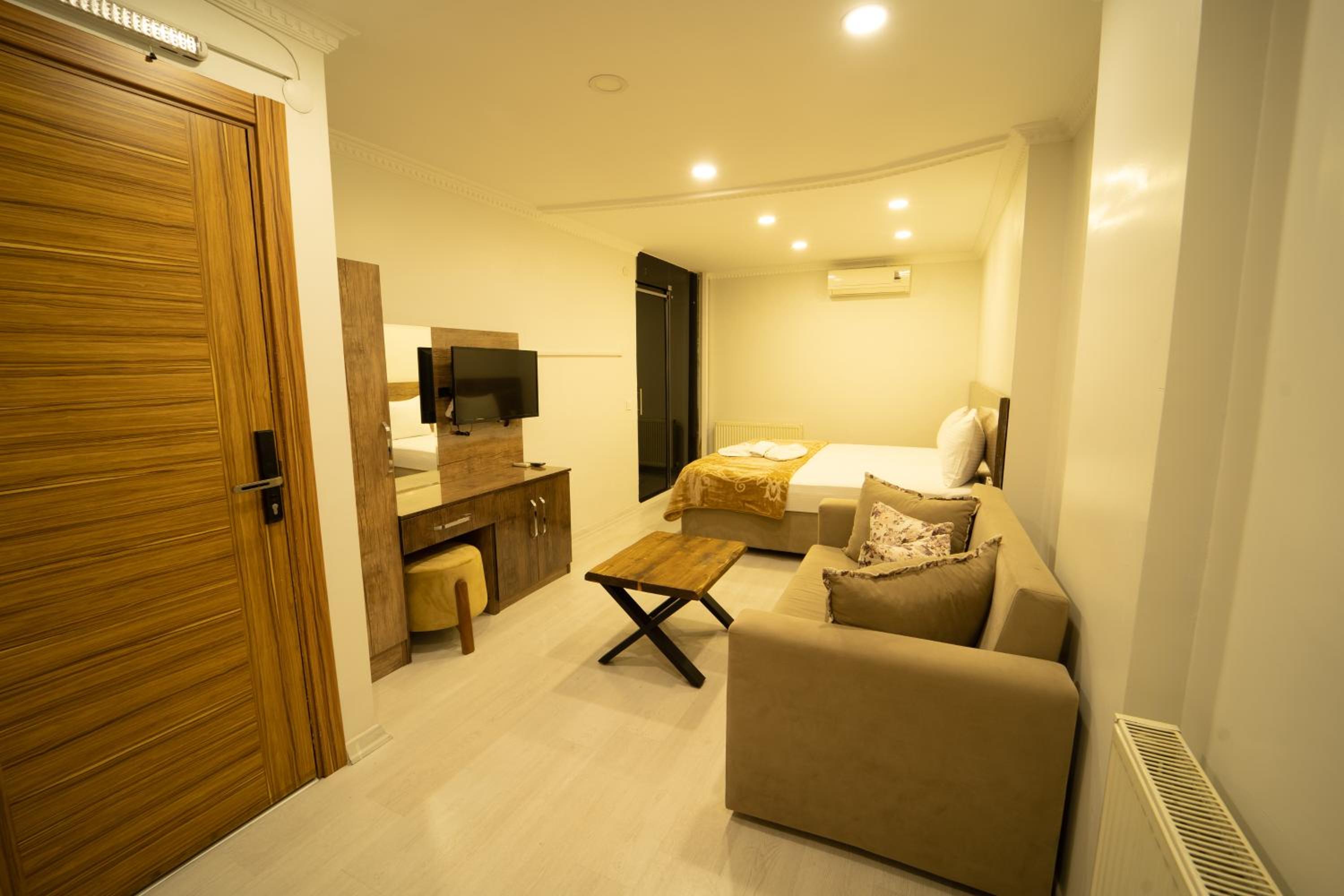 Zin Hotel İstanbul - Image 13