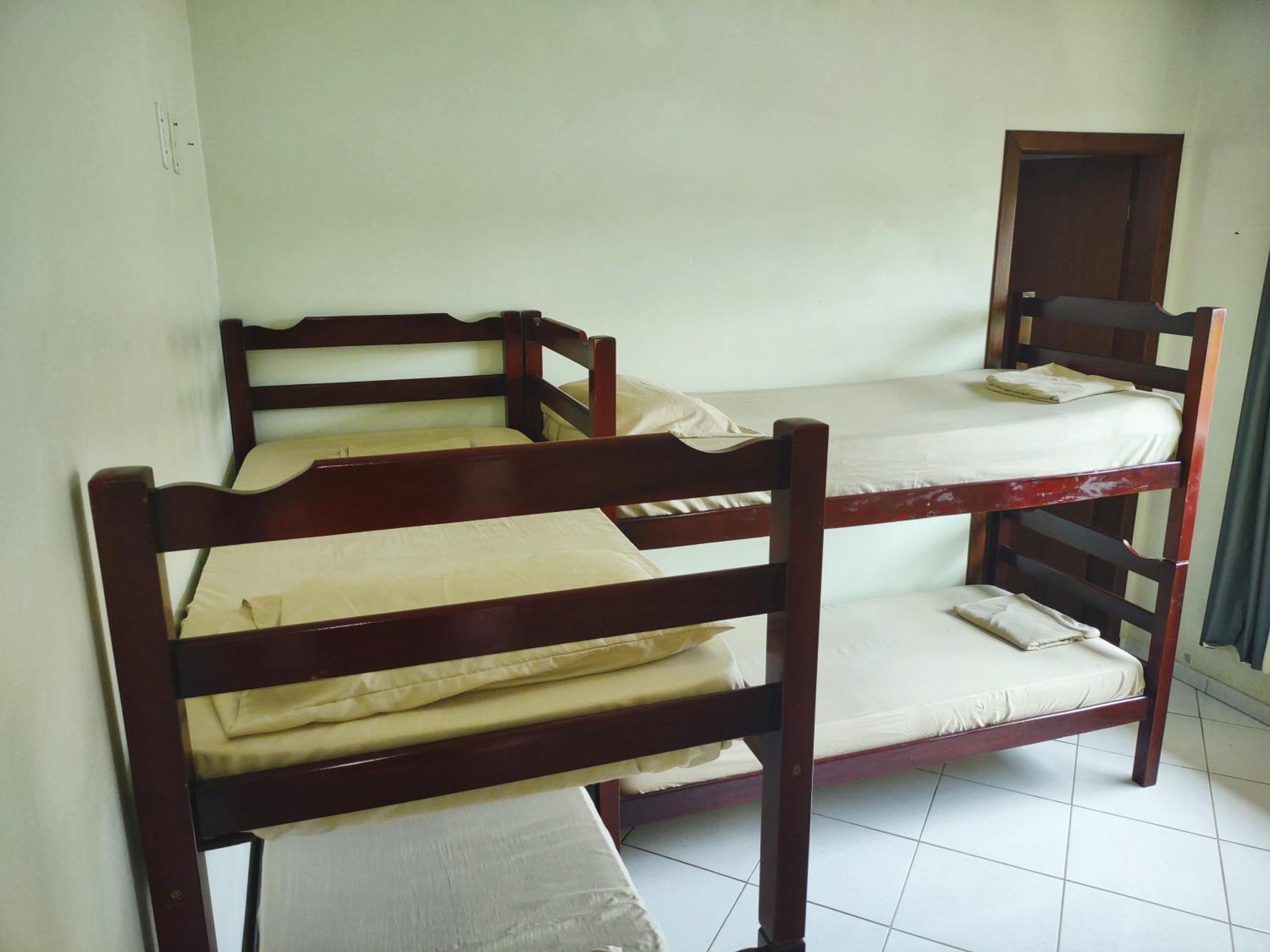 Amplo Apartamento na Pinheira