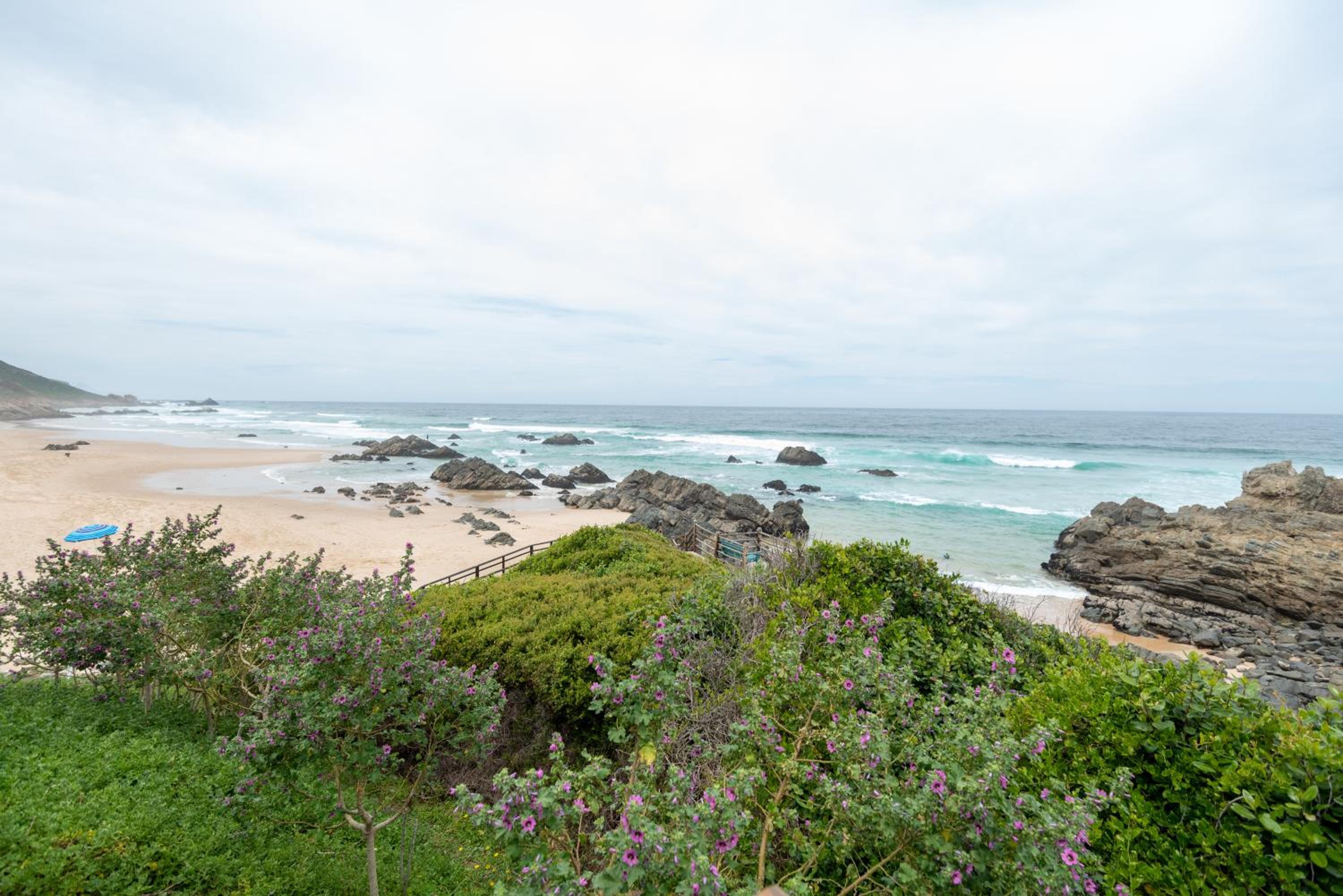 Picnic Rock Seaside Accommodation view 5