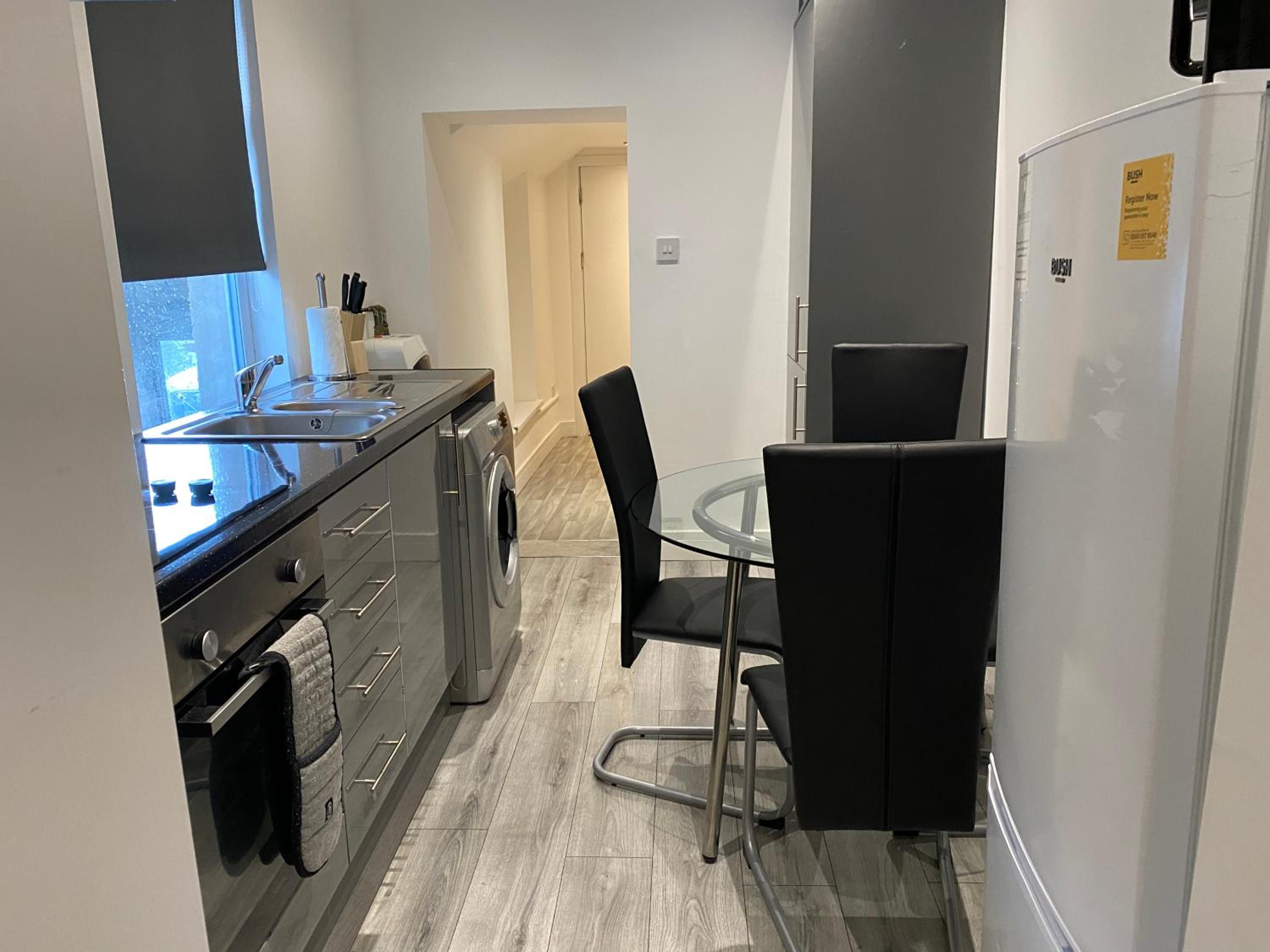 Bridgend Vacations - Cosy 2 Bed Flat 1 in Bridgend - Property Image 11