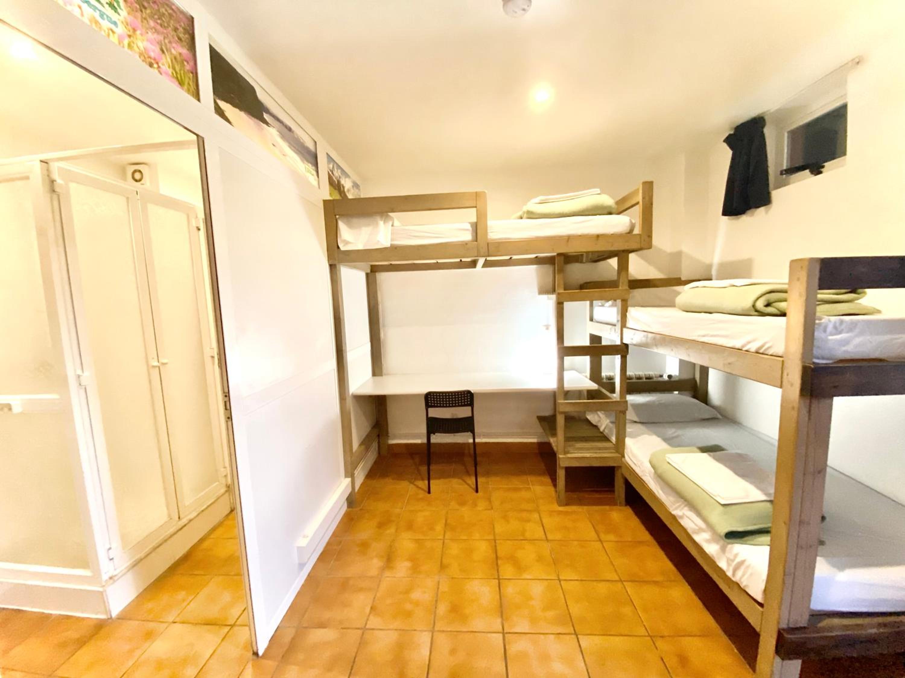 Hostel albergue Paradiso