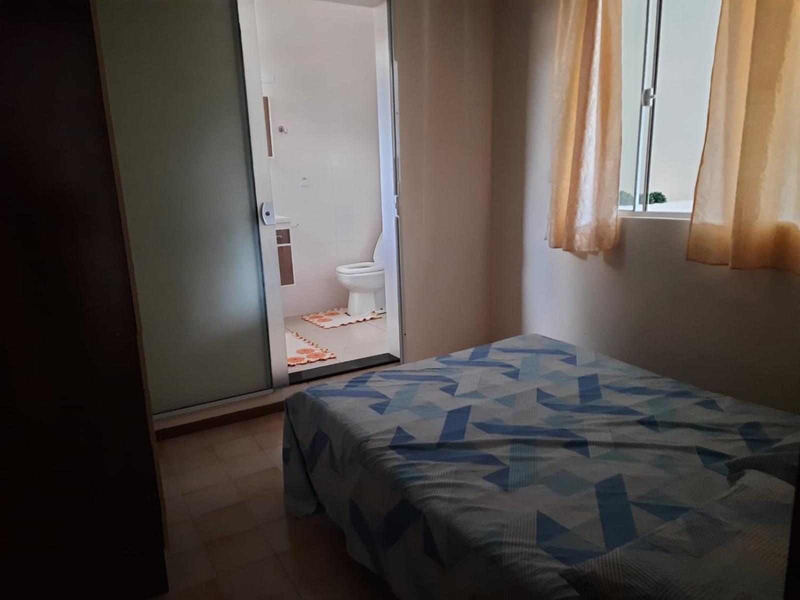 Casa em Bombinhas, 2 quadras do mar