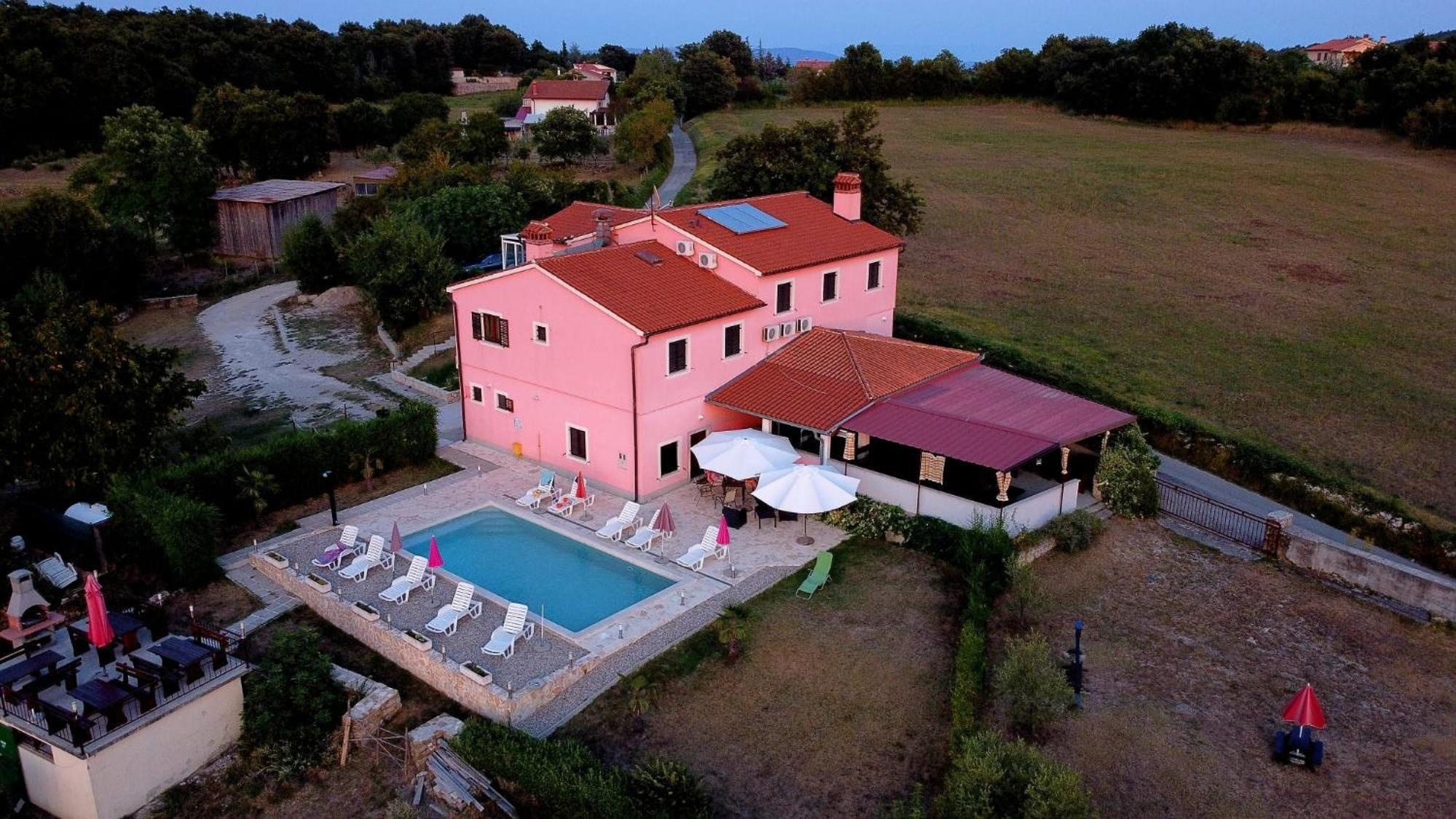 Hotel Bed and breakfast Rogočana - Image 1