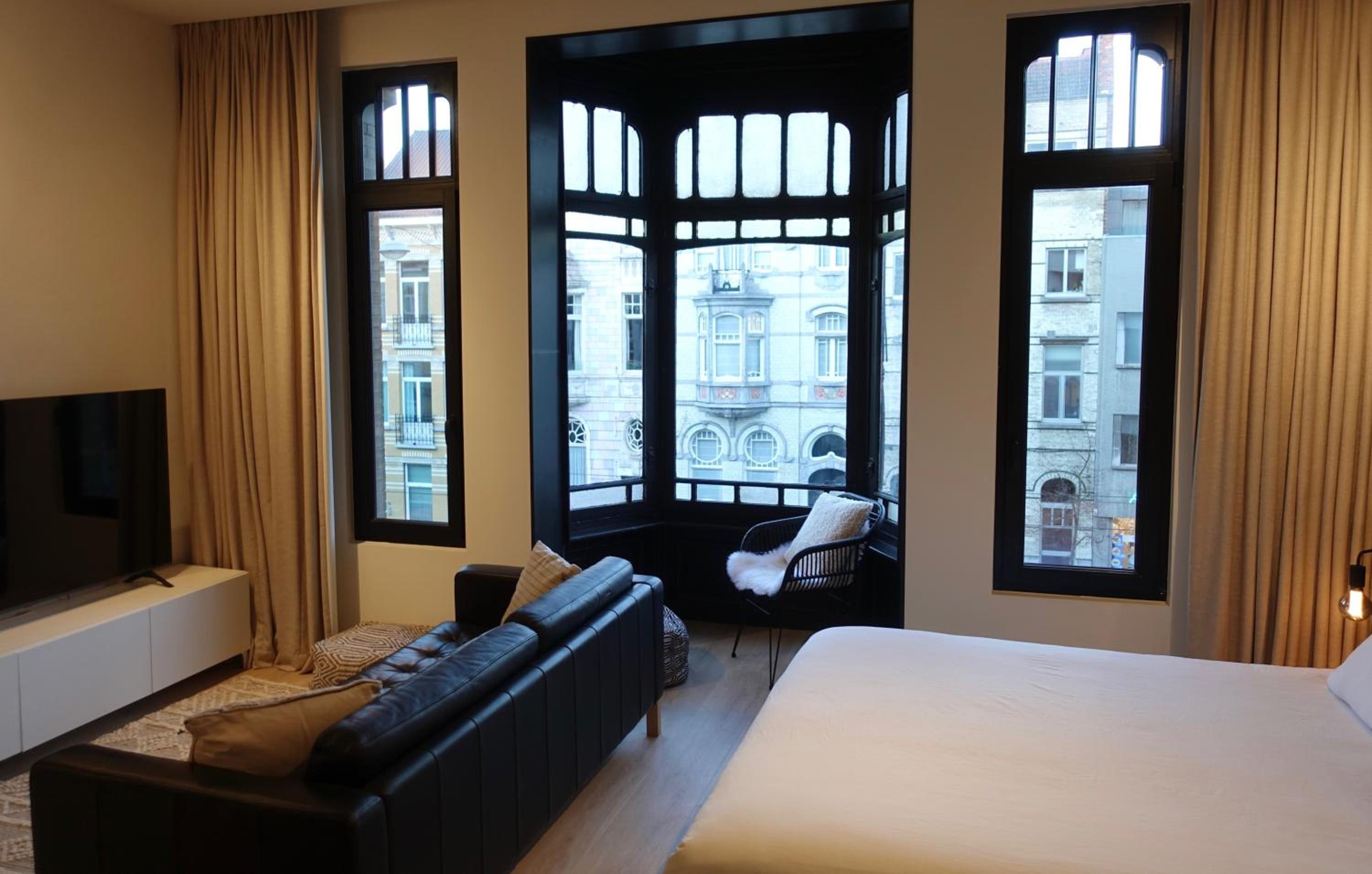 Casa Clementina - 3 Bedroom Apartment in a Art-Nouveau House view 2