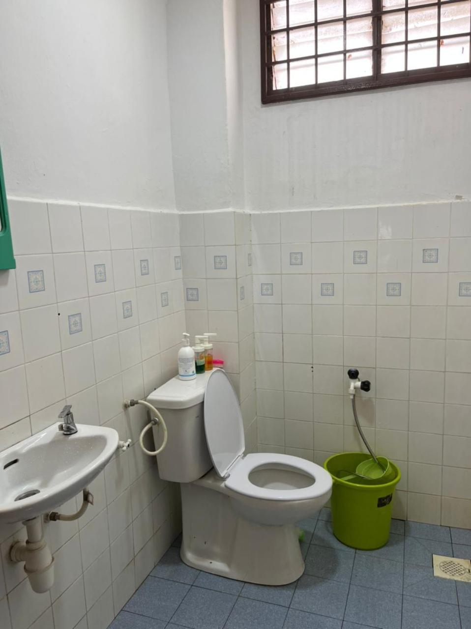 LEPAK-LEPAK HOMESTAY @ INDERA MAHKOTA photo 7
