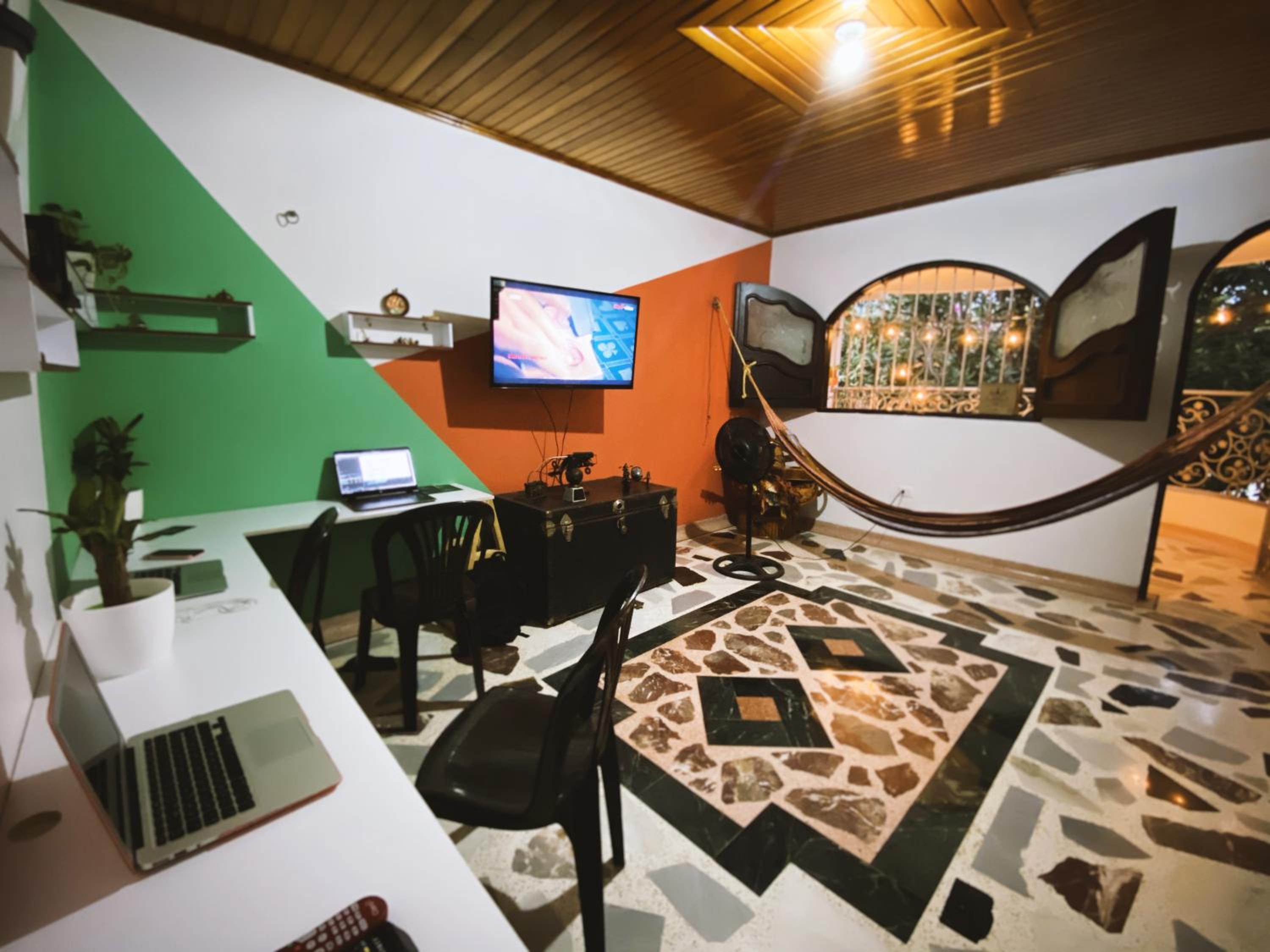 Tia Chela hostel