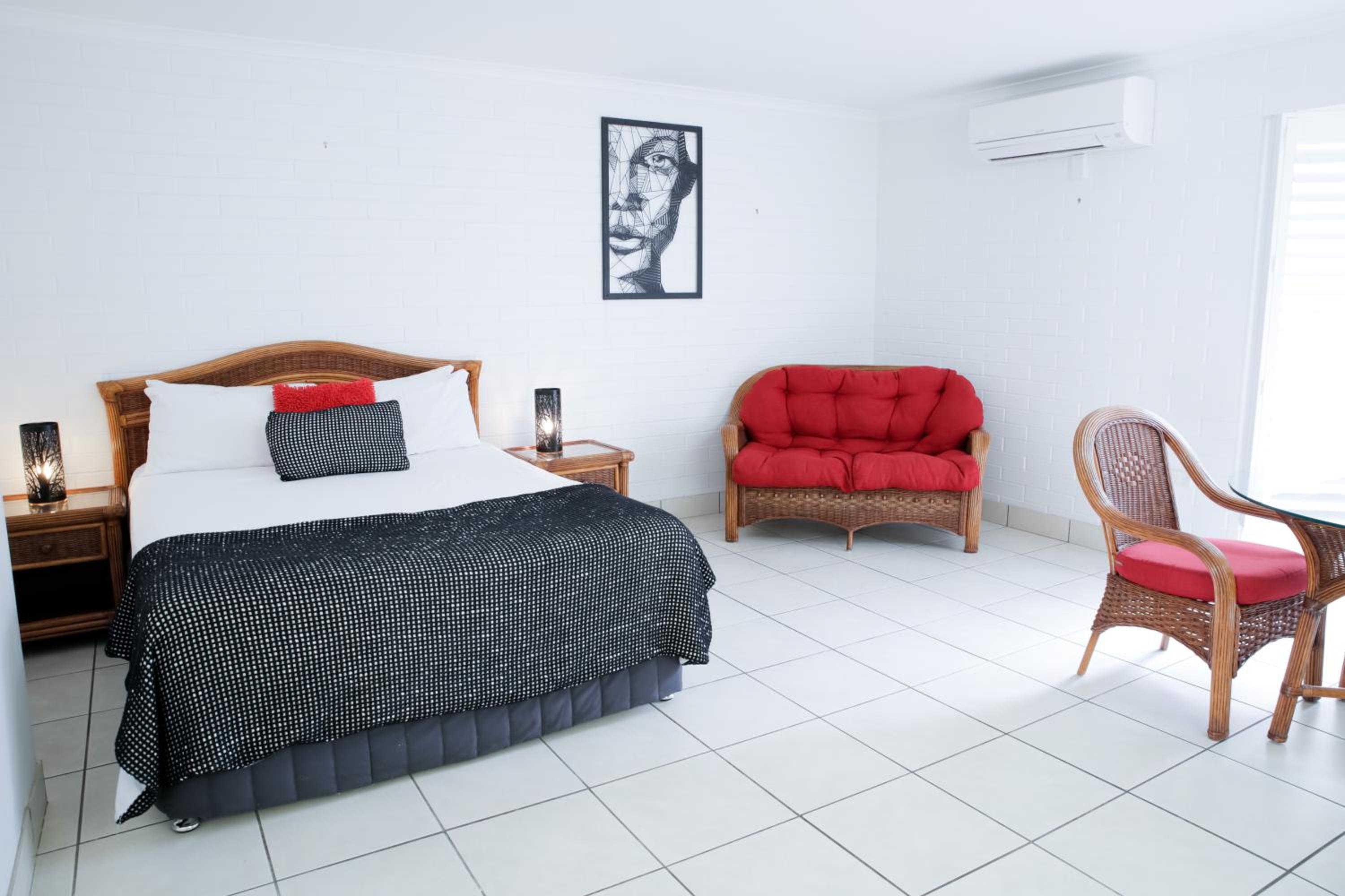 Central Park Motel