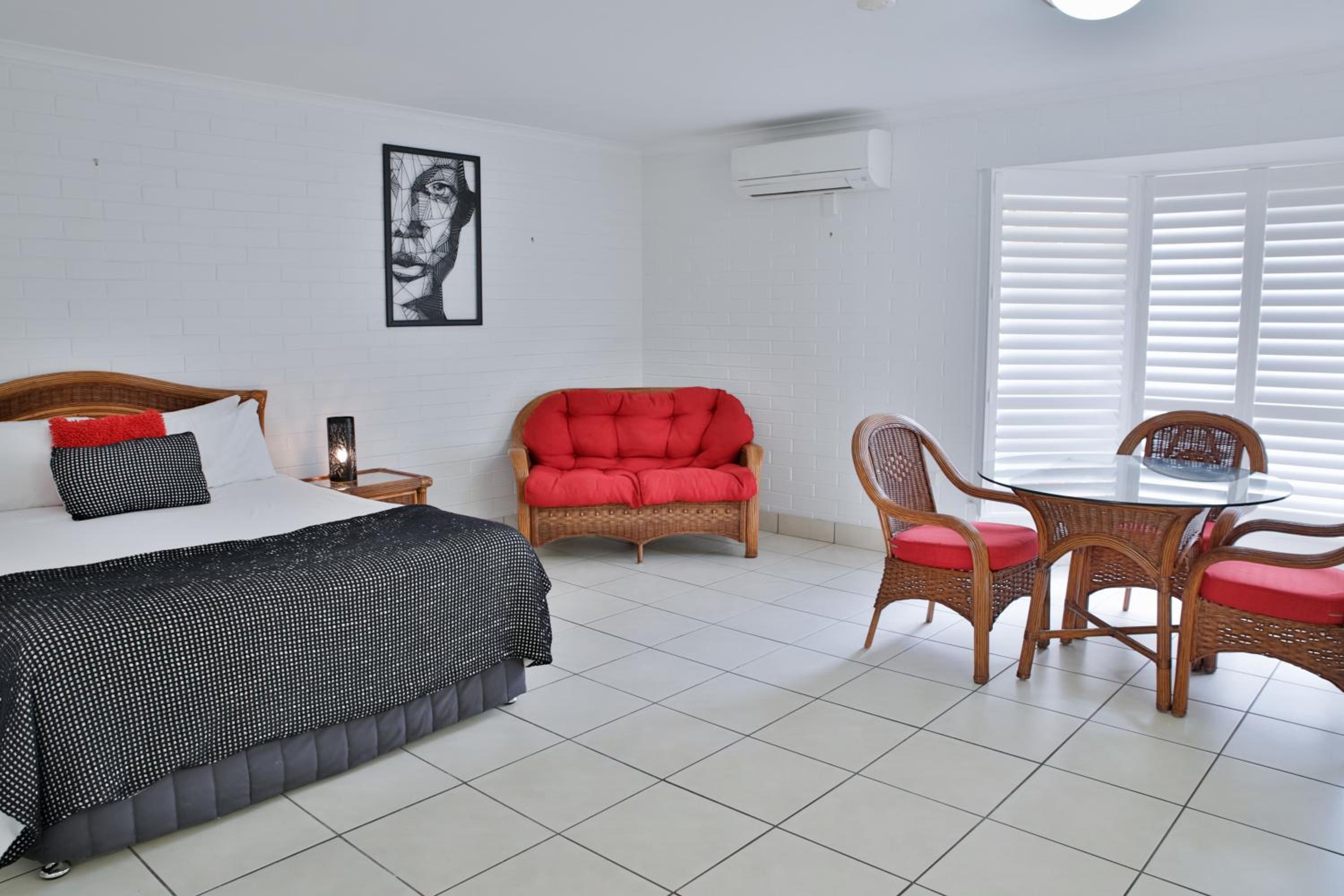Central Park Motel