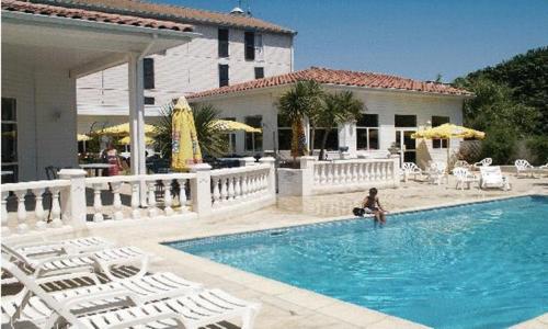 Lattes Vacations - Hotel  Restaurant Le Mejean - Parc des Expositions - Property Image 1