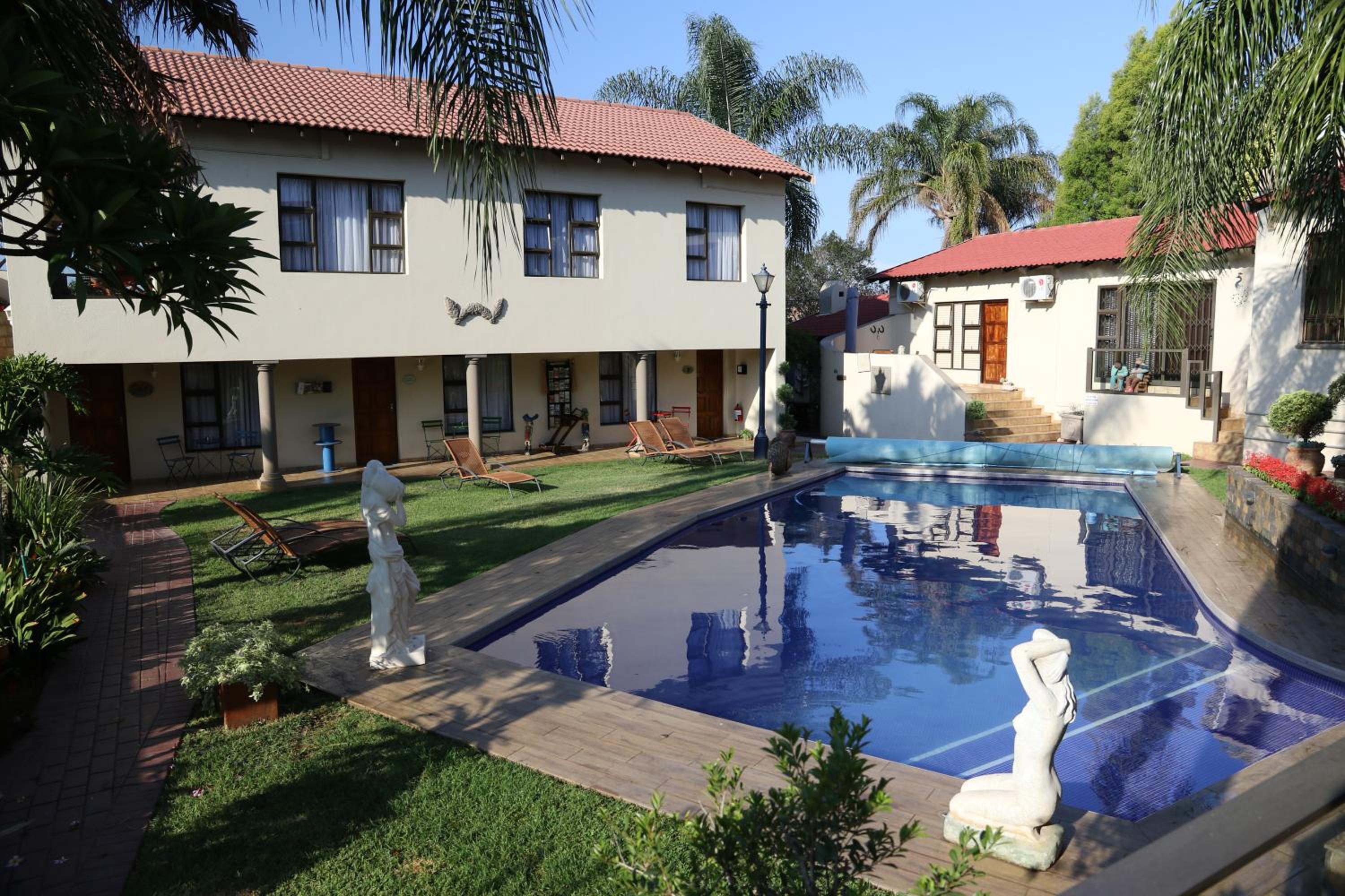 Ponciana Superior Guesthouse