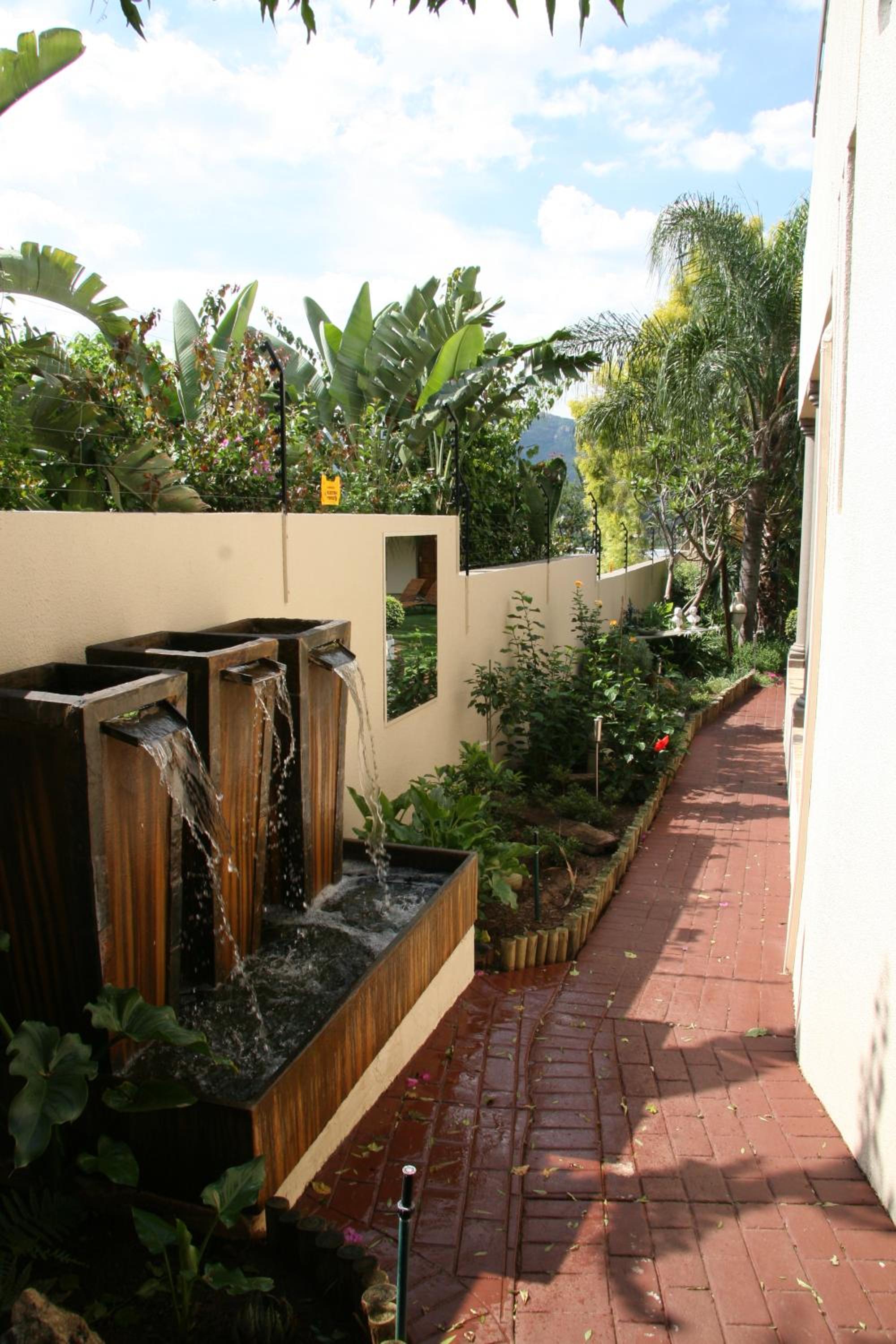 Ponciana Superior Guesthouse