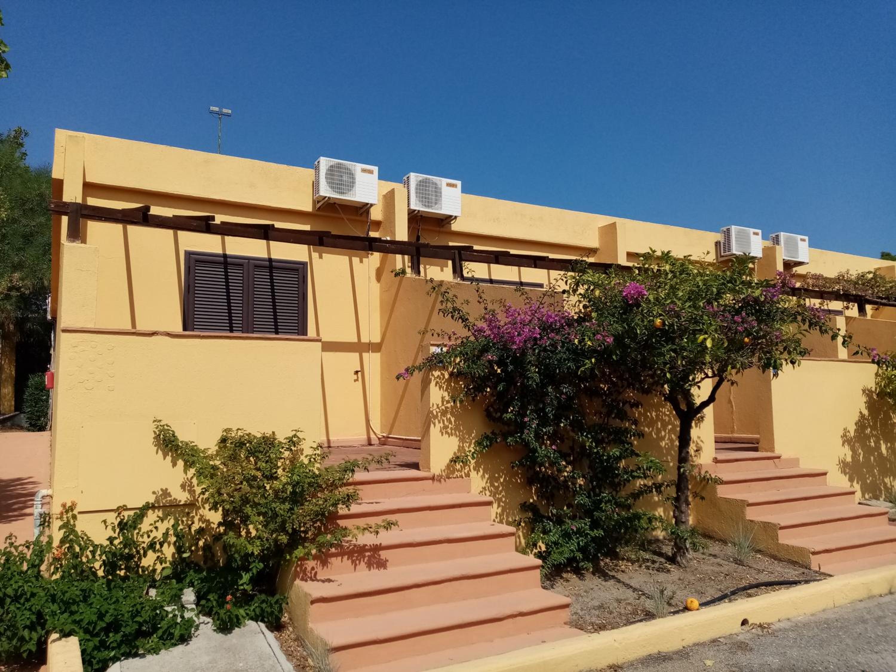 Hotel La Feluca villaggio - Image 1