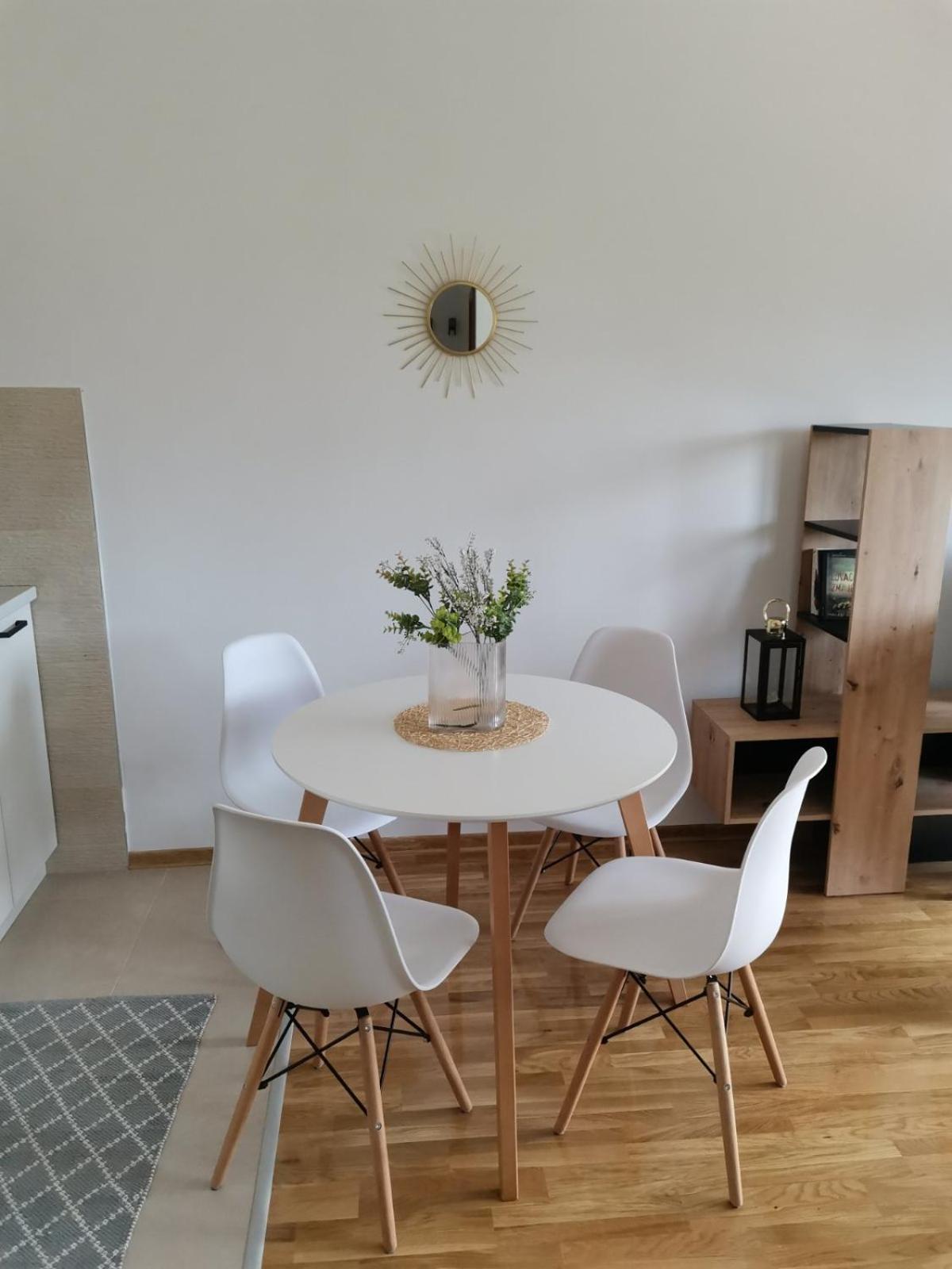 Apartman Kardaš view 3
