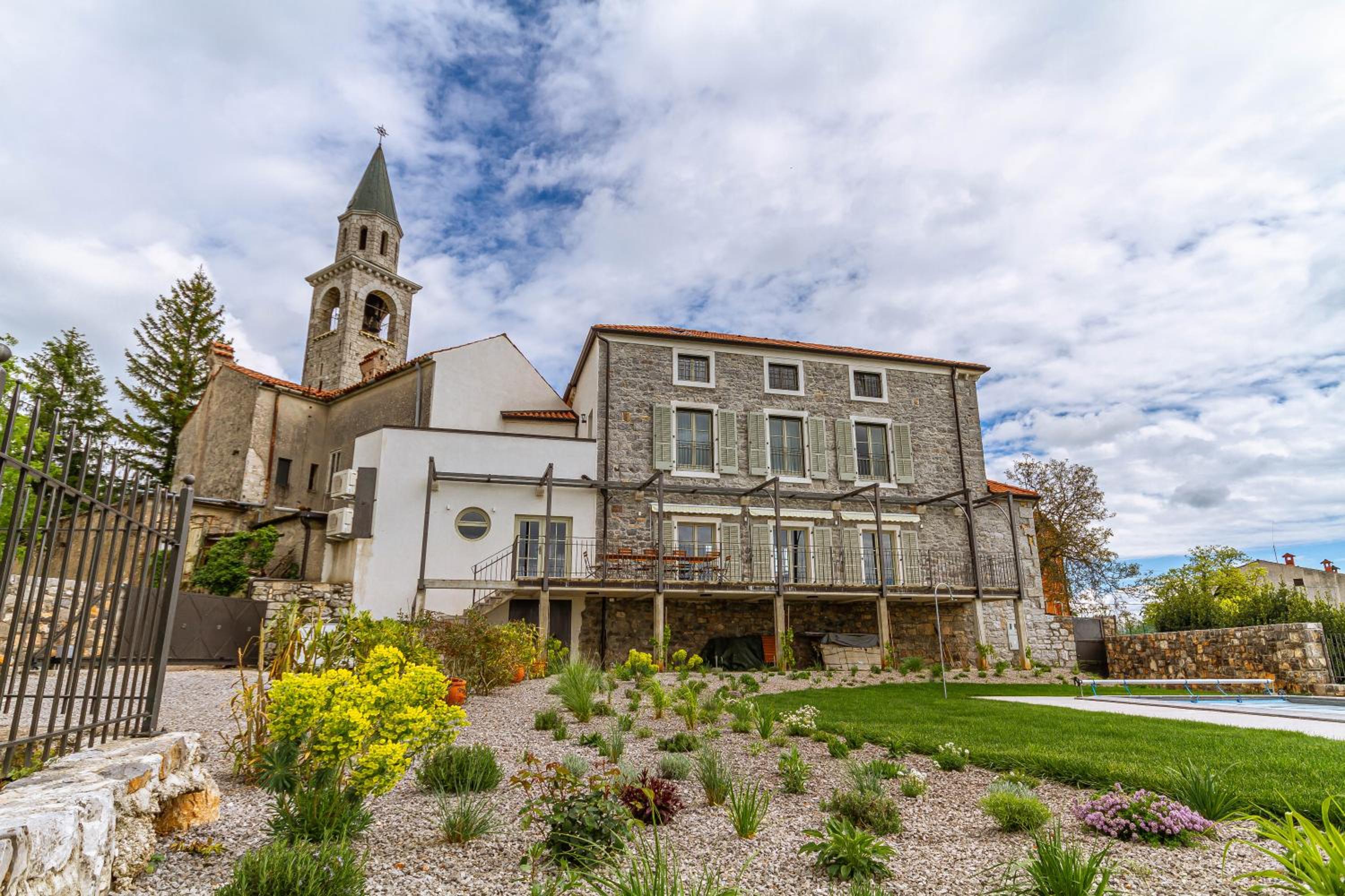 Hotel Vila Brinovka - Image 1