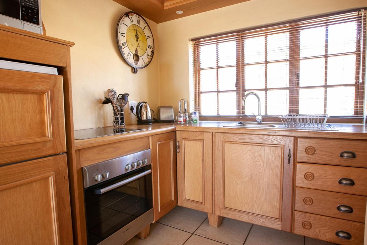Crimson Cottage view 5