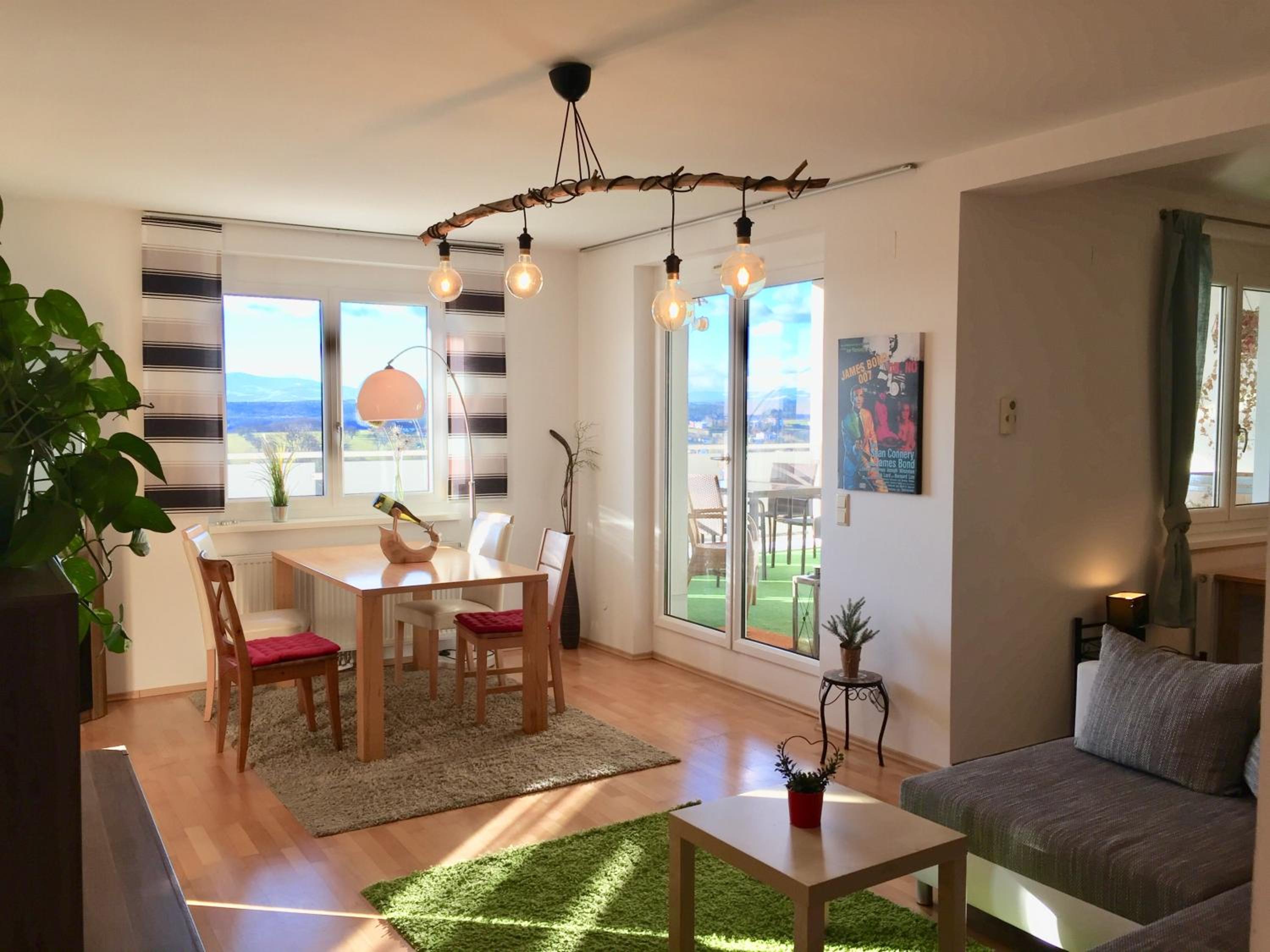 Apartment Panoramablick mit Infrarotkabine auf der großen Terrasse und traumhaften Ausblick view 3