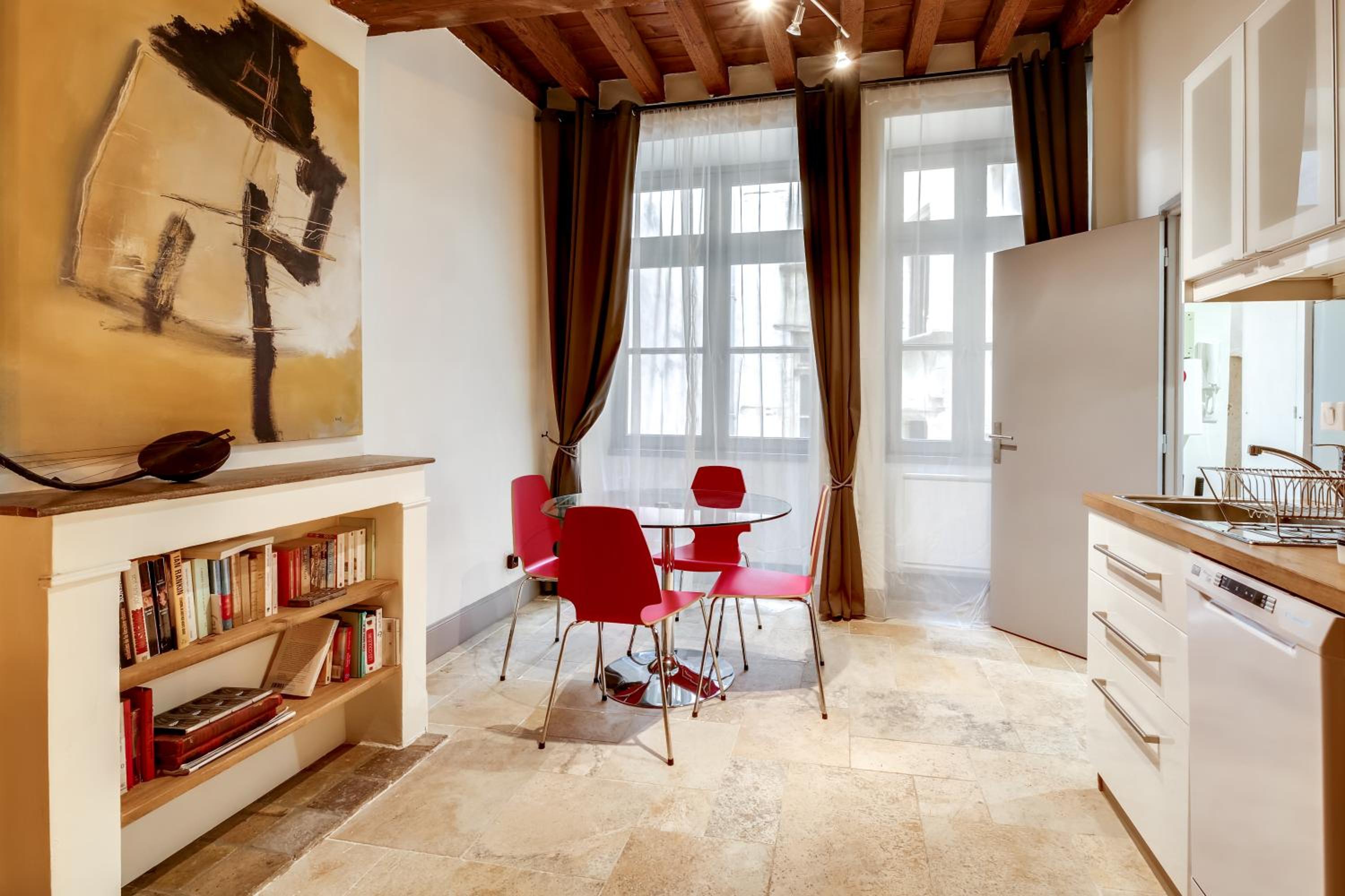 La Maison Debourg