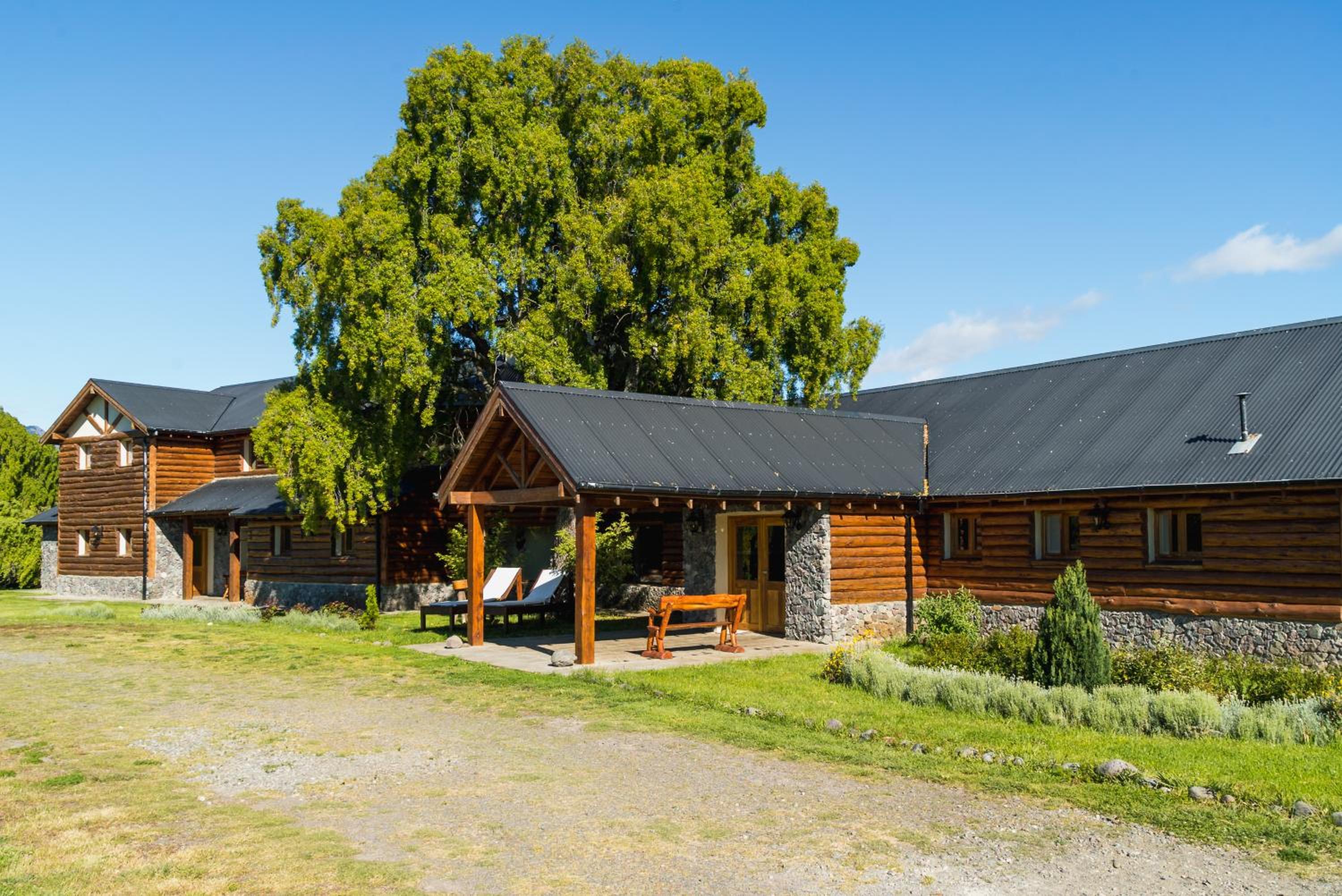 Challhuaquen Lodge