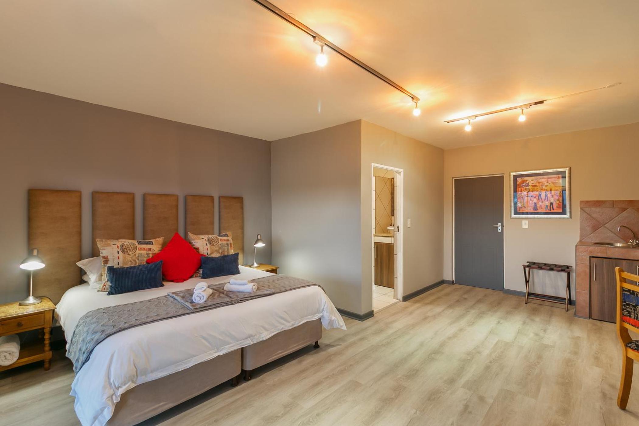 Overmeer Guest House