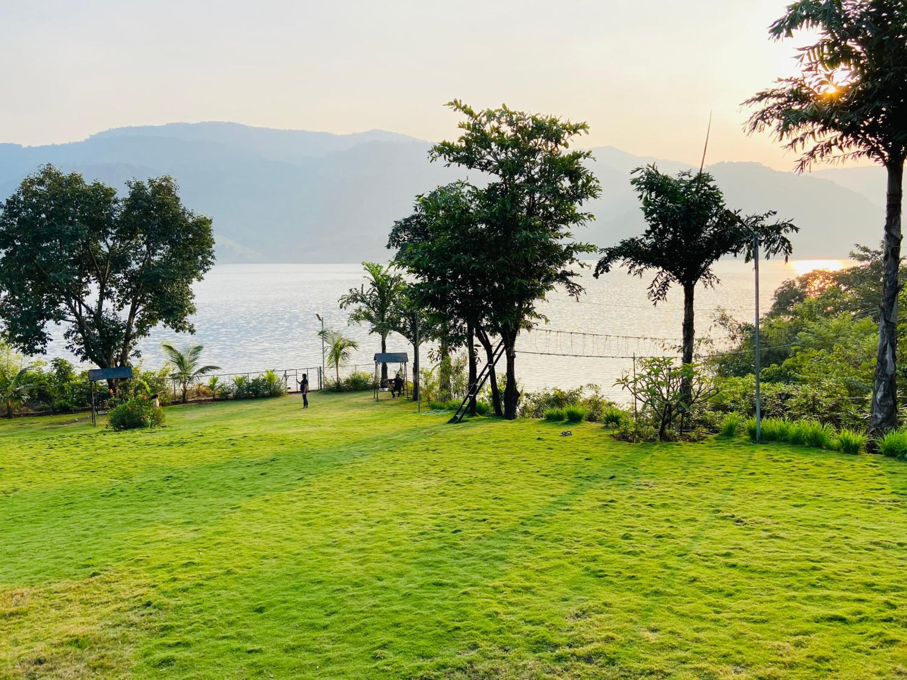 Lakeview Resort Lavasa view 3
