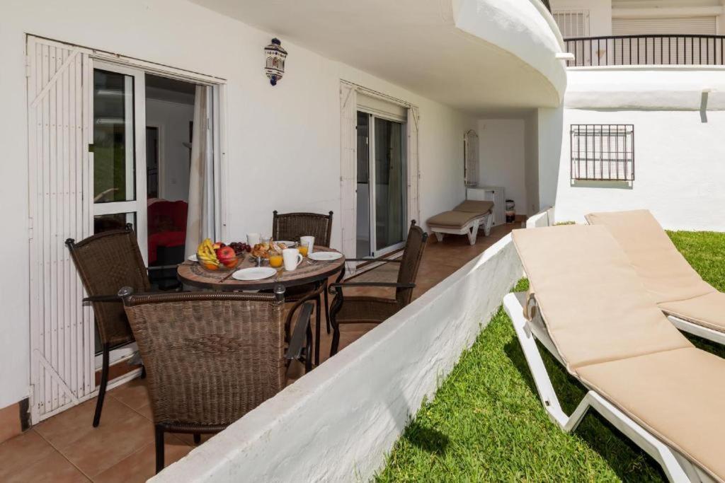 Perfect Family Apartment in Acapulco Playa, Nerja