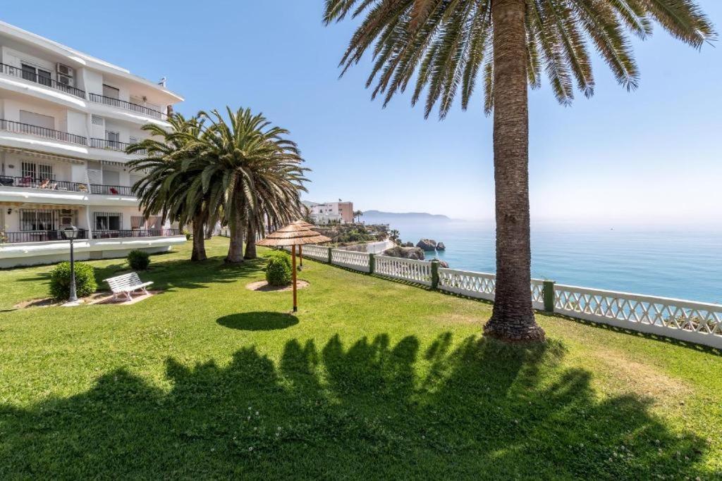 Perfect Family Apartment in Acapulco Playa, Nerja
