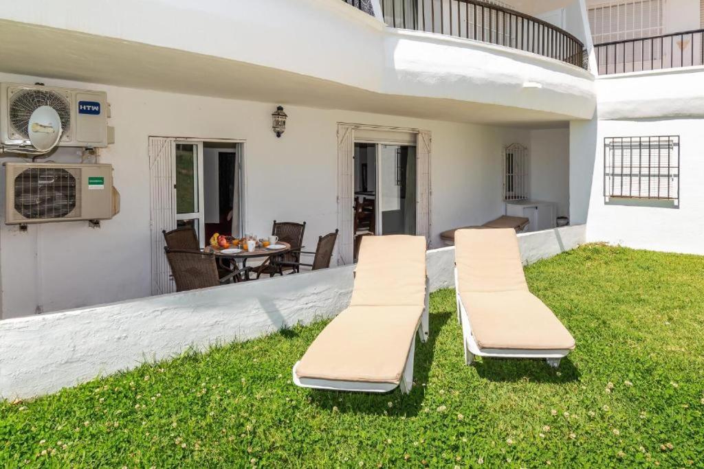 Perfect Family Apartment in Acapulco Playa, Nerja