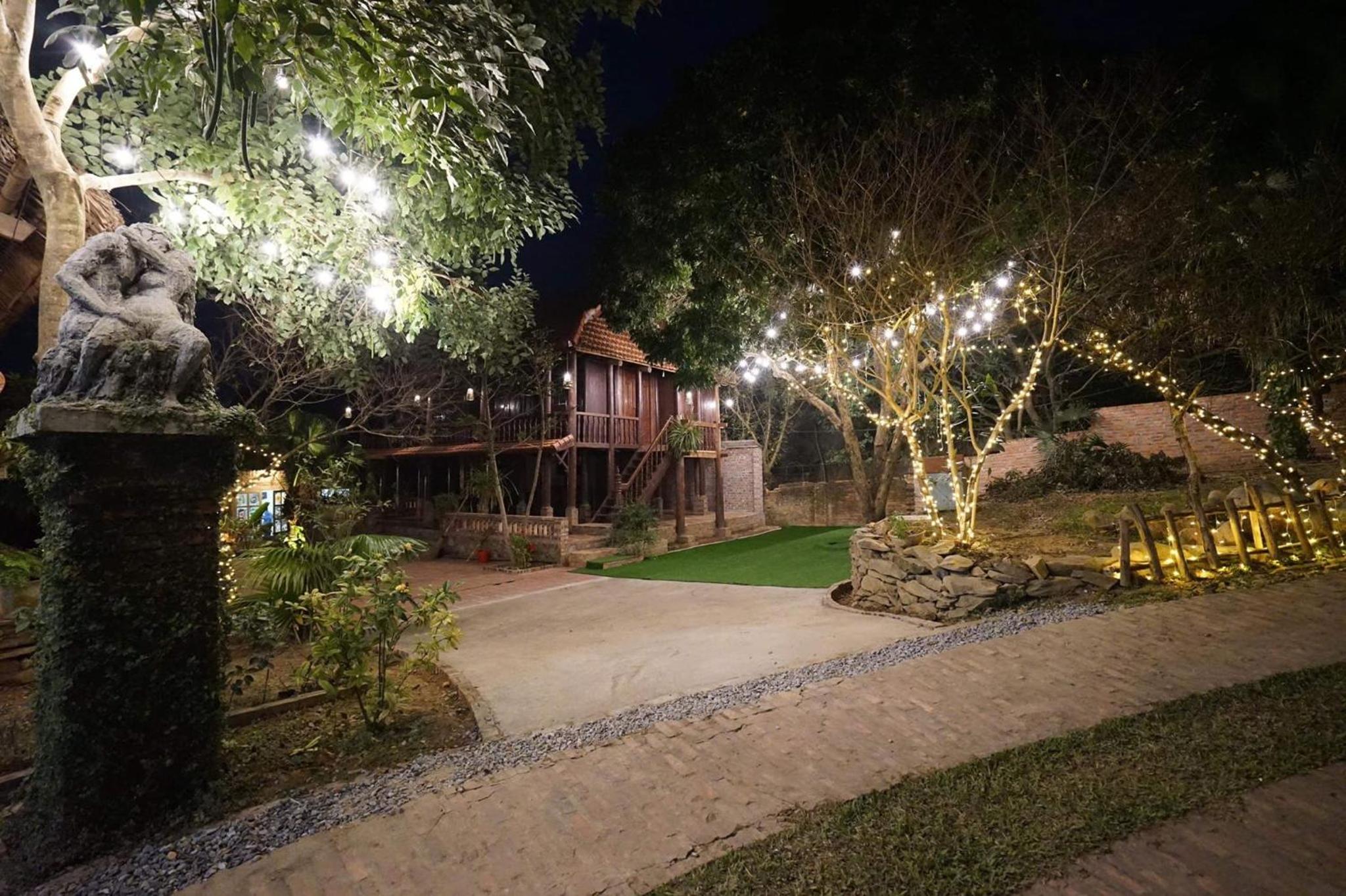 Hoa Mai Viên Sóc Sơn - Venue Travel