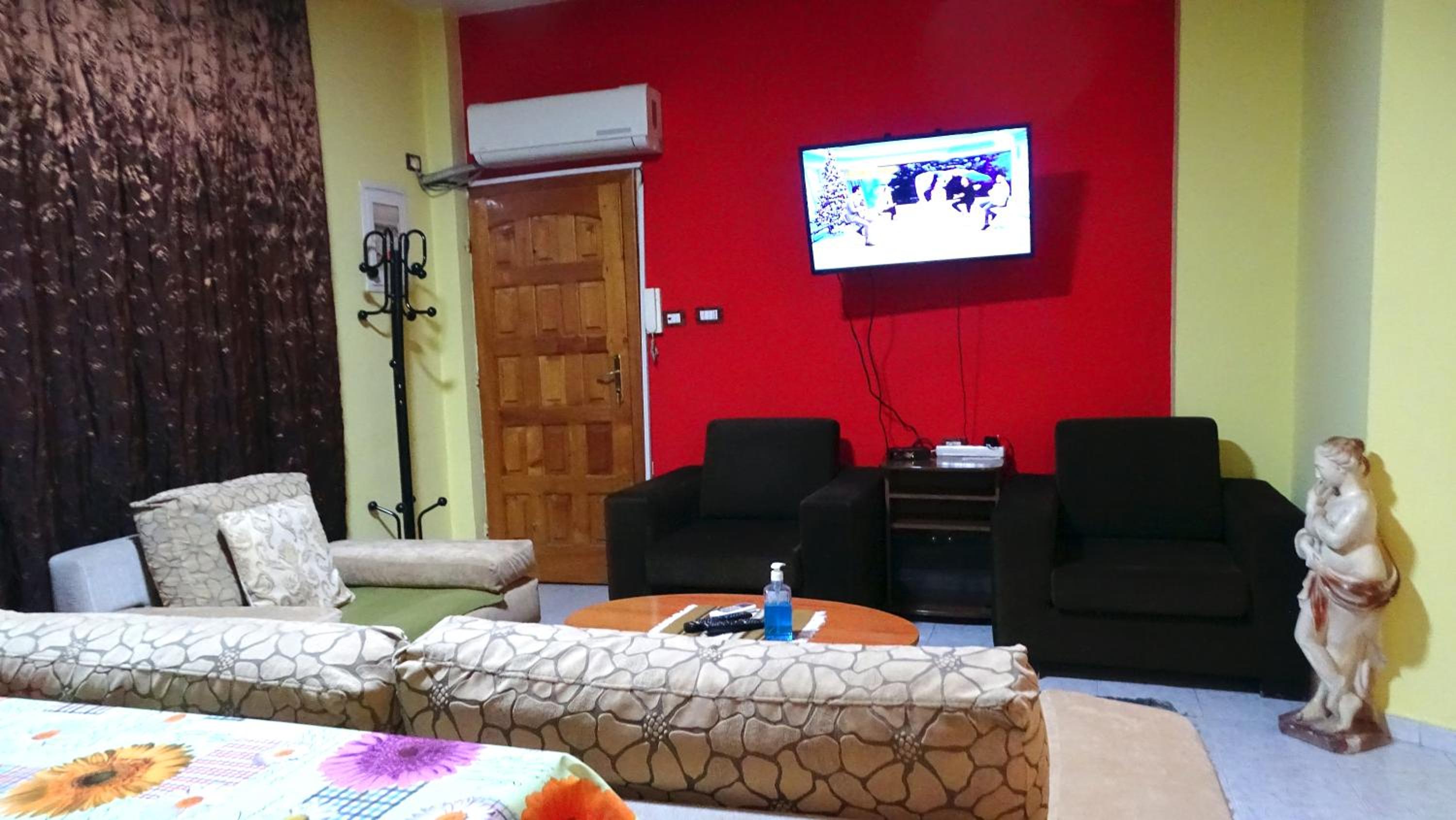 Central Apartments Shoshi