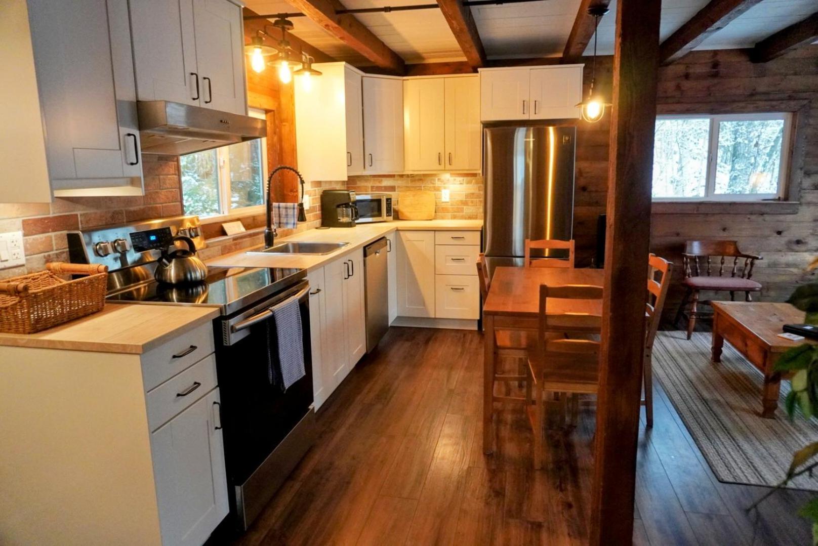 4 Mile Creek Cabin (Creekside) view 4