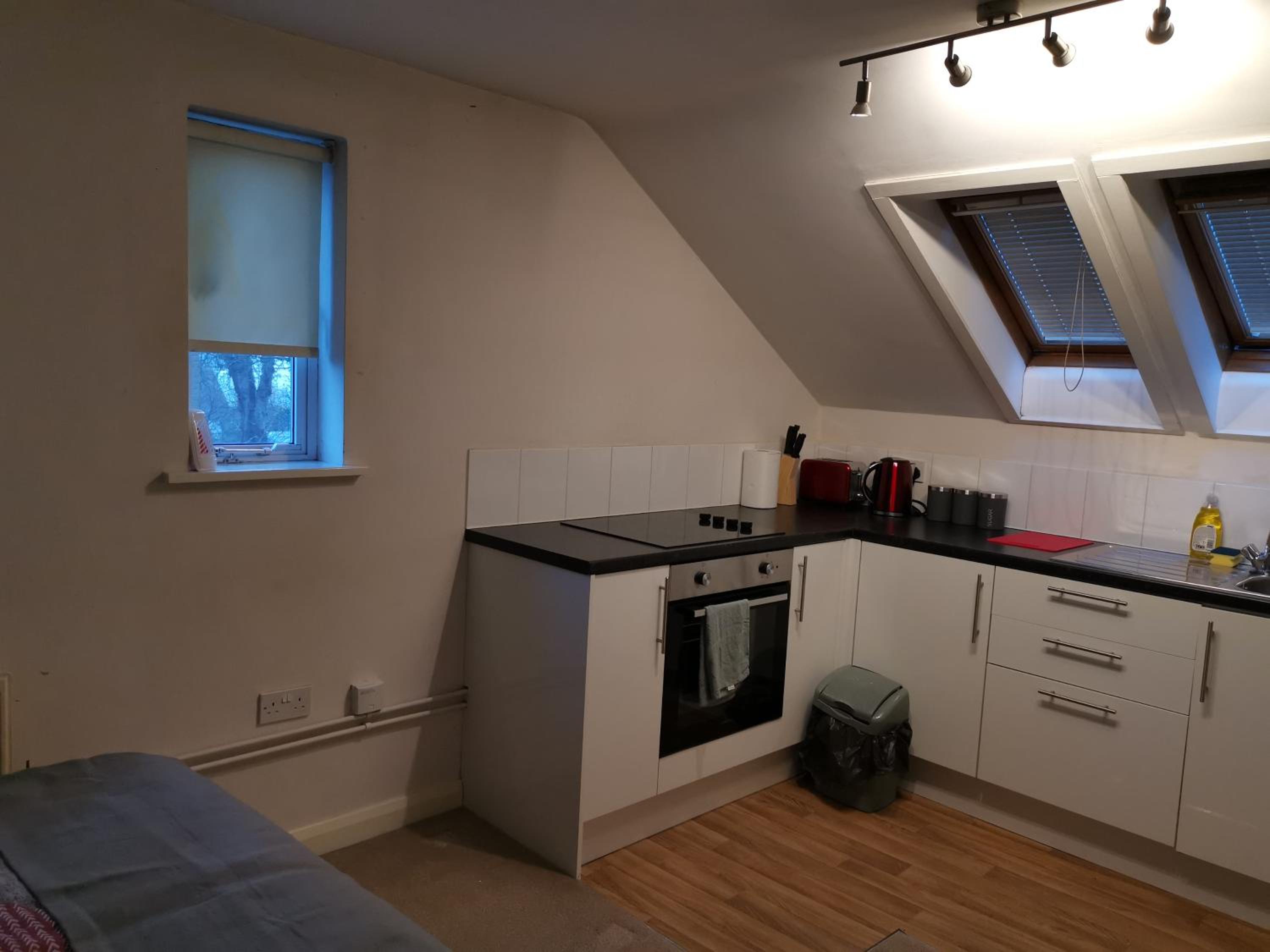 Unique Studio I - Private Studio with ensuite view 2