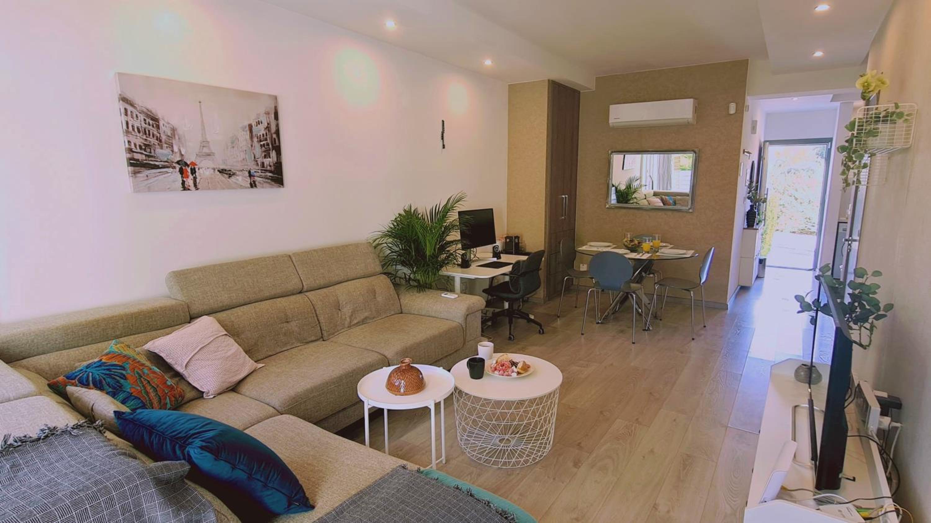 Limassol Vacations - STAY Downtown Retreat - Property Image 9