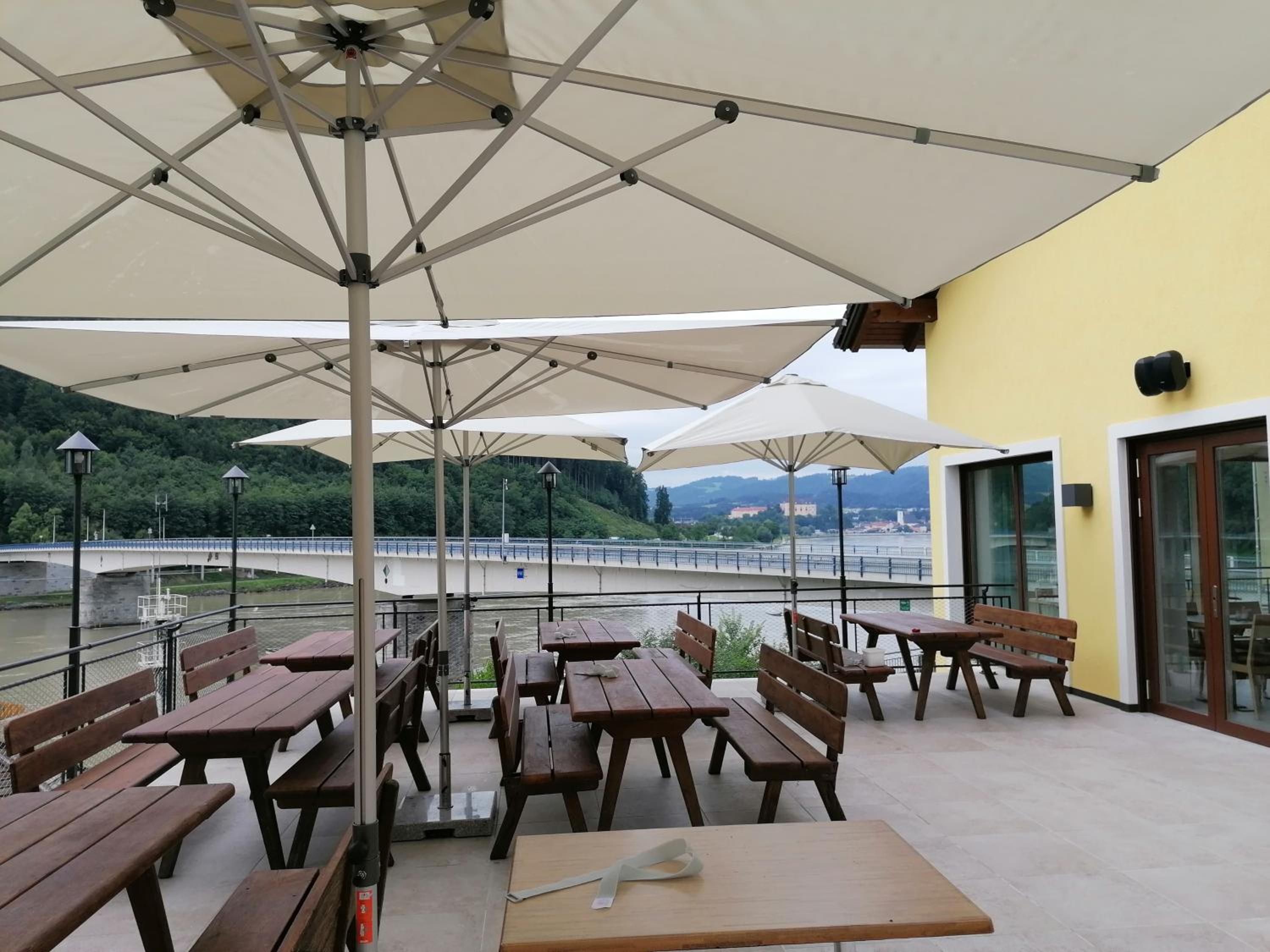 Gasthof zur Donaubrücke