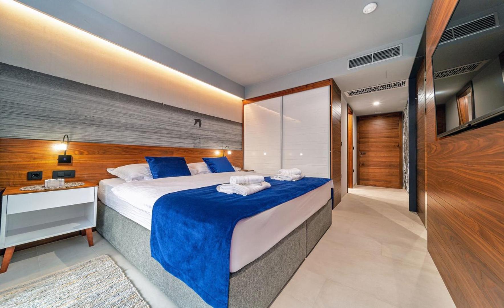 Luxury Villa Delight I in Promajna with Private Pool, Gym, Sauna & Jacuzzi view 5