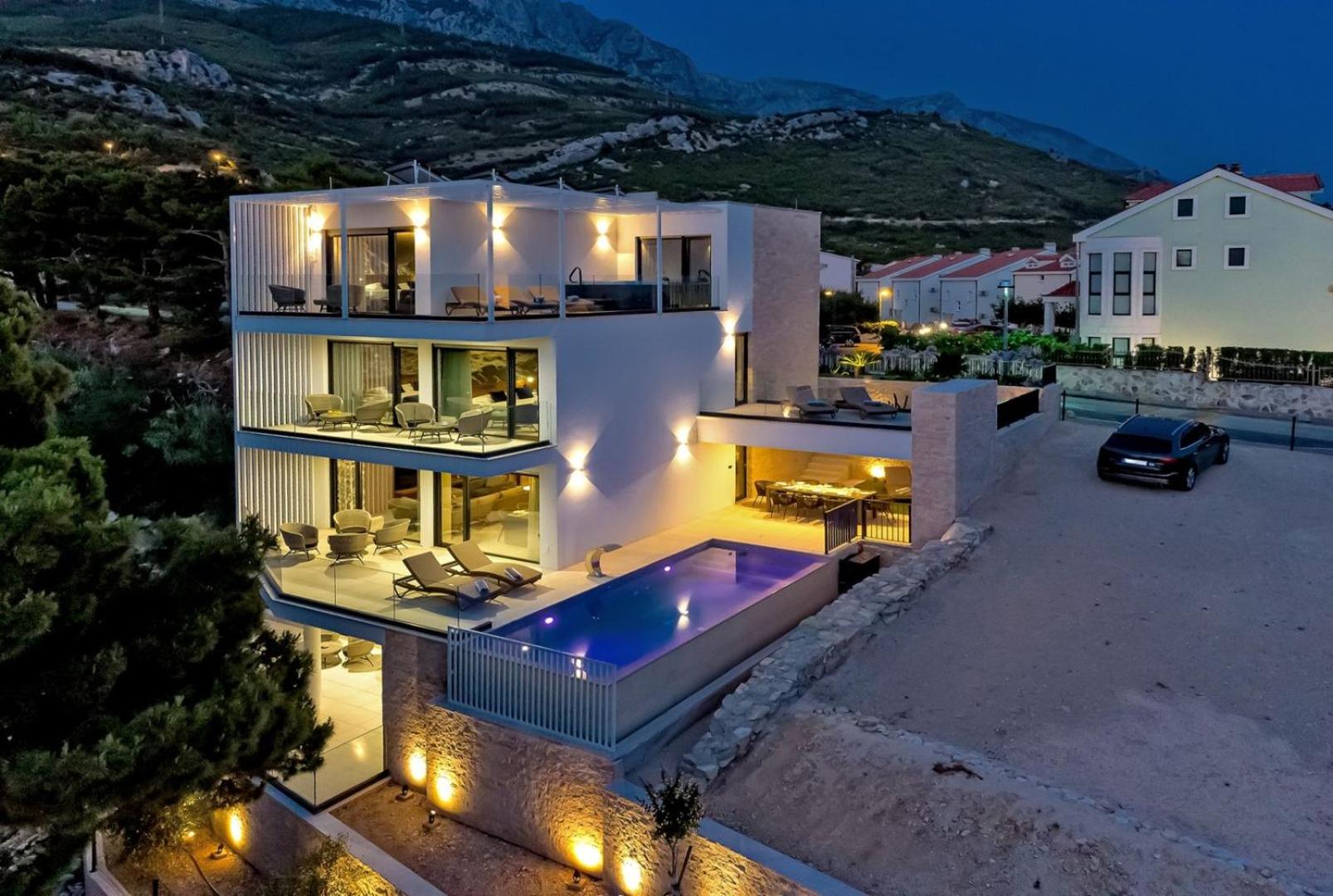 Luxury Villa Delight II Promajna with pool, gym, sauna and jacuzzi view 2