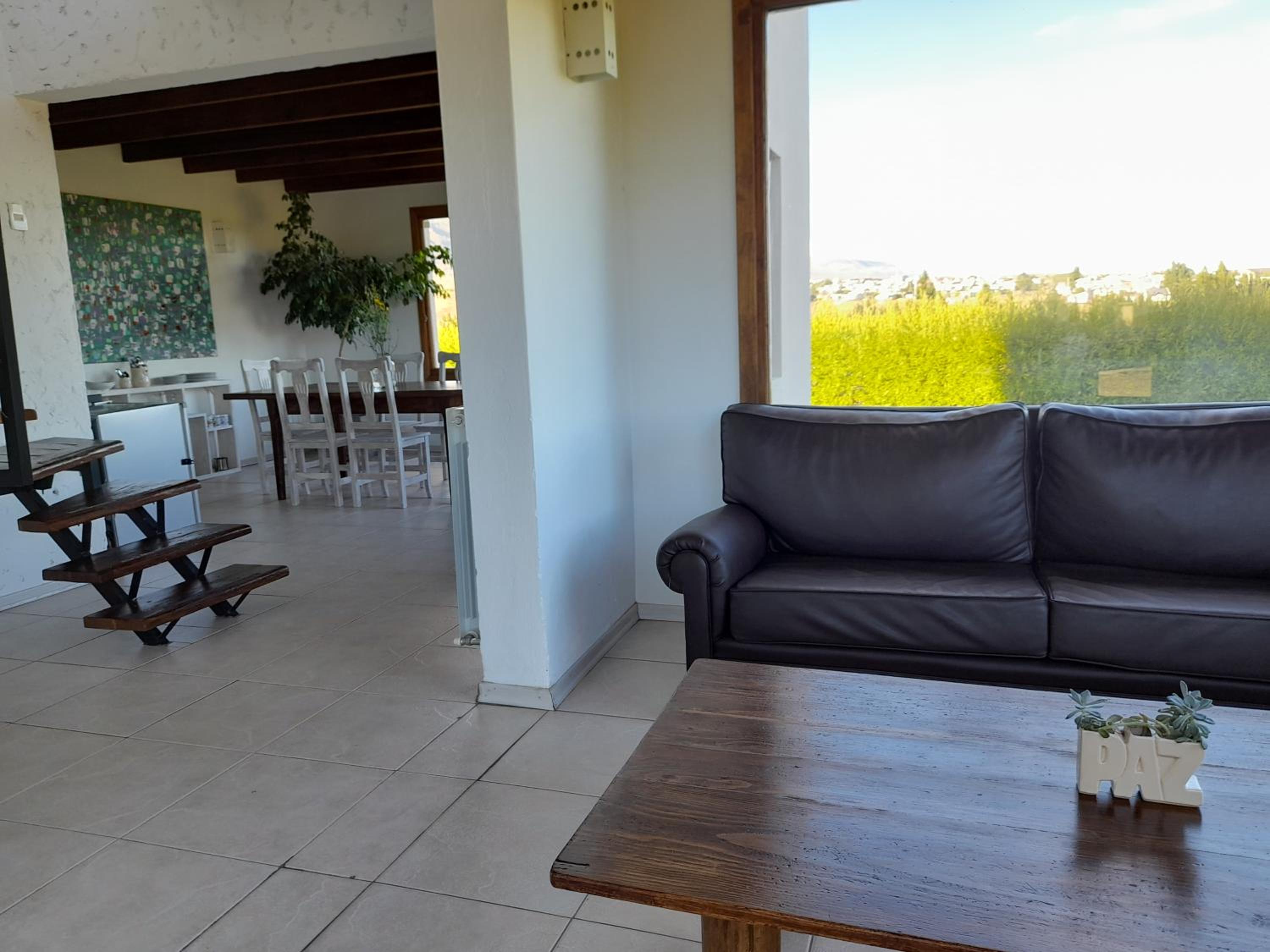 CASA LUMINOSA CON PARQUE y VISTA ESPECTACULAR